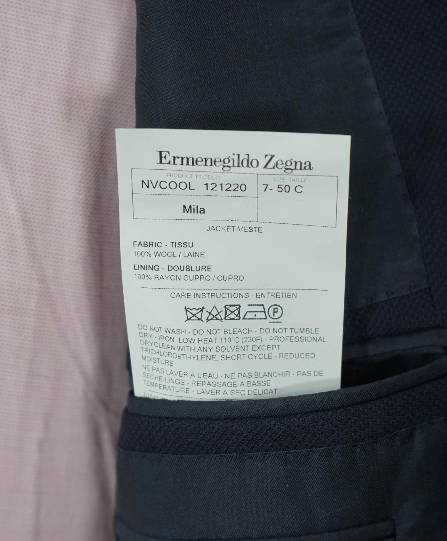 $2,595 ZEGNA - Navy Textured "COOL EFFECT" Wool Blazer - 40S