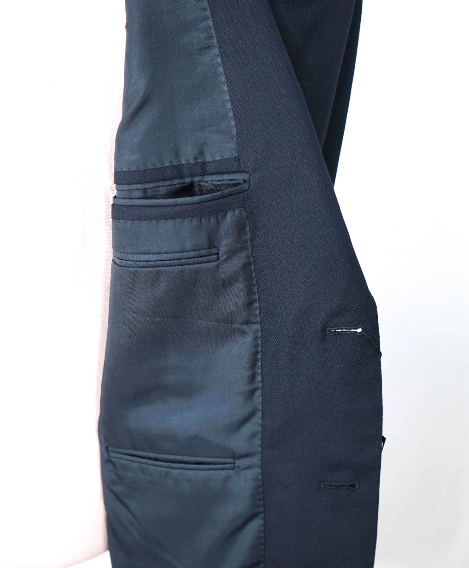 $2,595 ZEGNA - Navy Textured "COOL EFFECT" Wool Blazer - 40S
