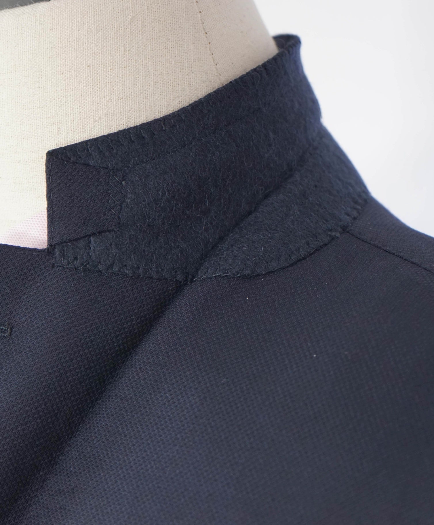 $2,595 ZEGNA - Navy Textured "COOL EFFECT" Wool Blazer - 40S