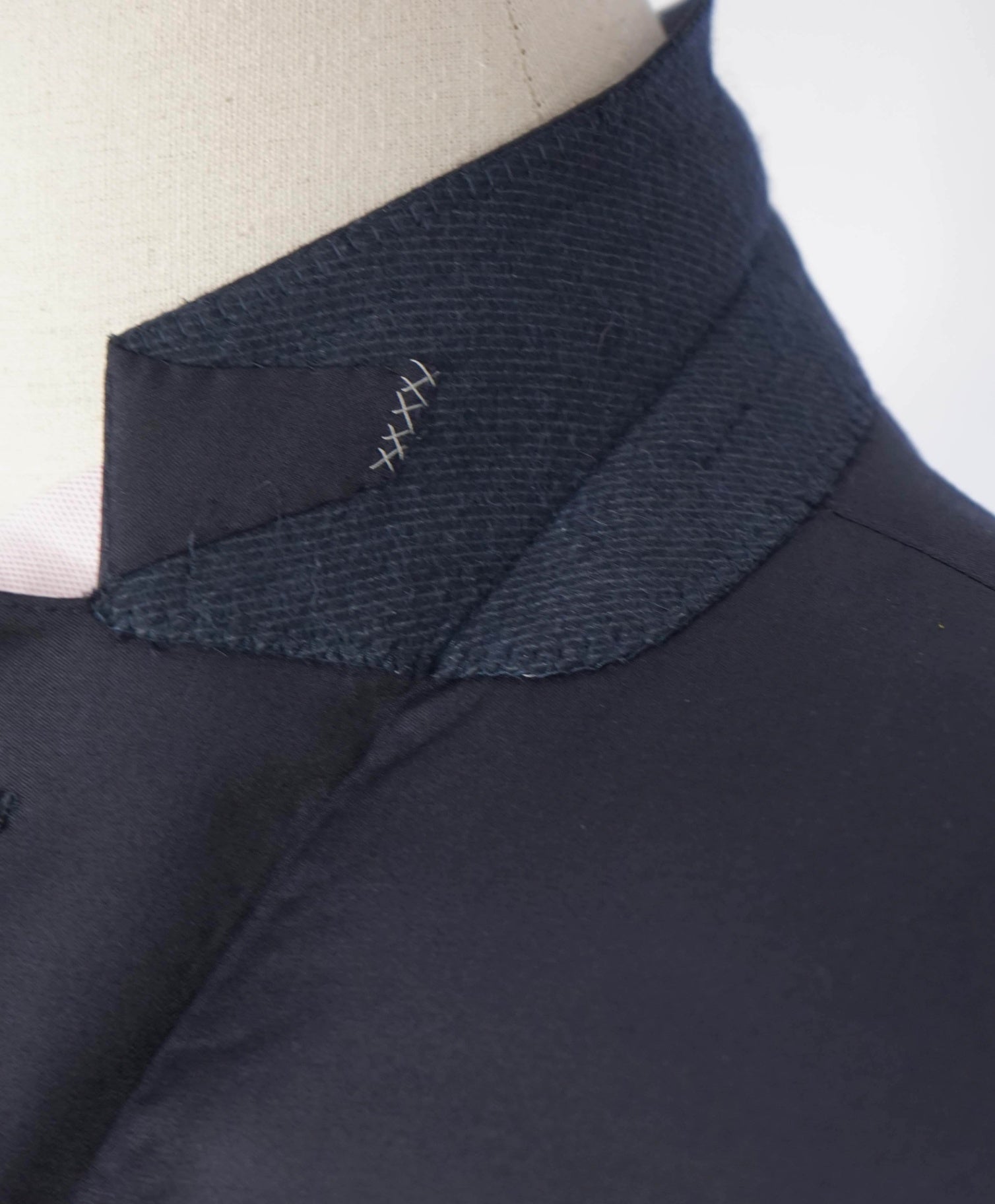$2,695 ZEGNA - Navy Blue "MICRONSPHERE" Wool Blazer - 50L