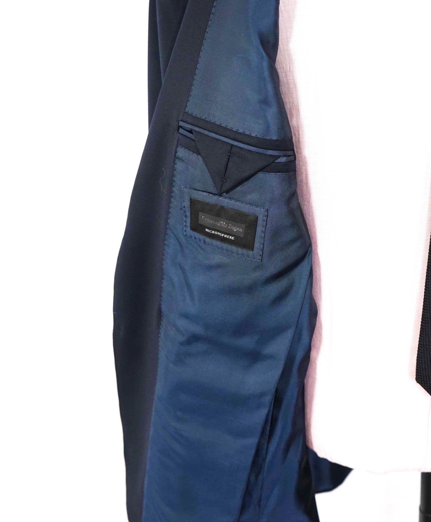 $2,695 ZEGNA - Navy Blue "MICRONSPHERE" Wool Blazer - 46L