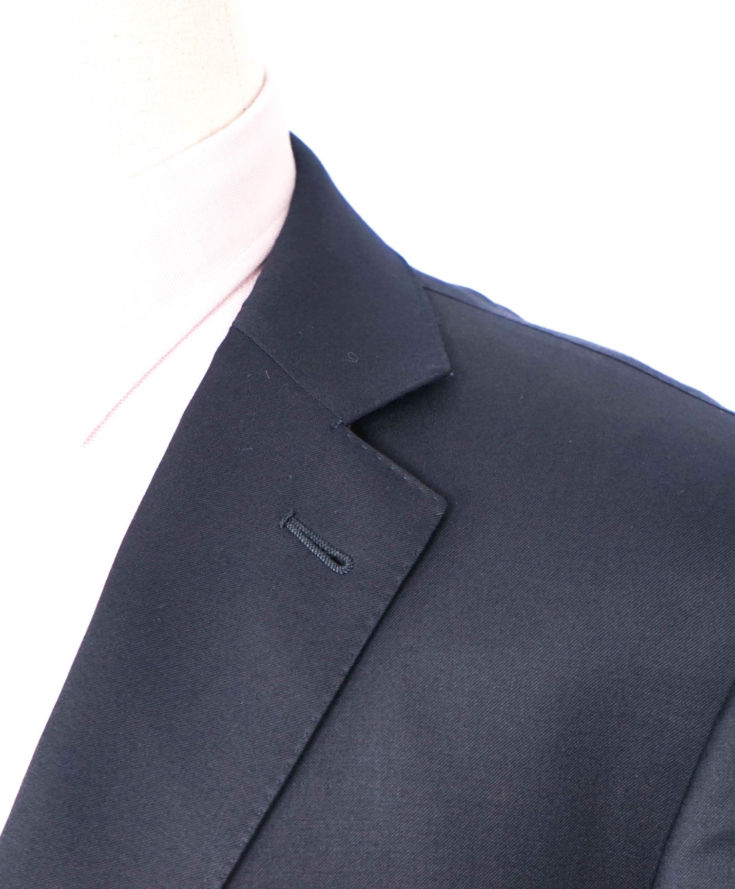 $2,695 ZEGNA - Navy Blue "MICRONSPHERE" Wool Blazer - 50L