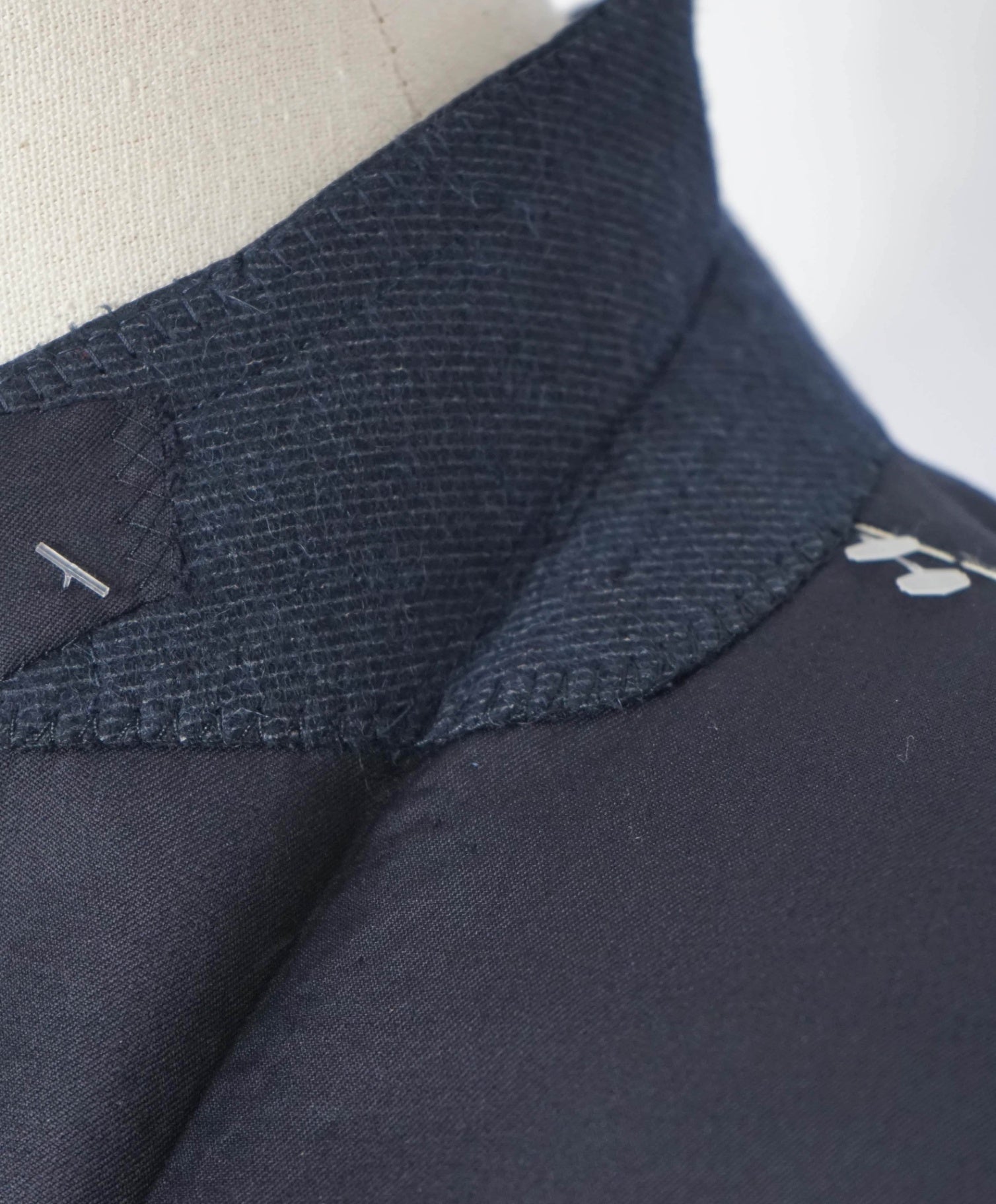 $2,695 ZEGNA - Navy Blue "MICRONSPHERE" Wool Blazer - 46L