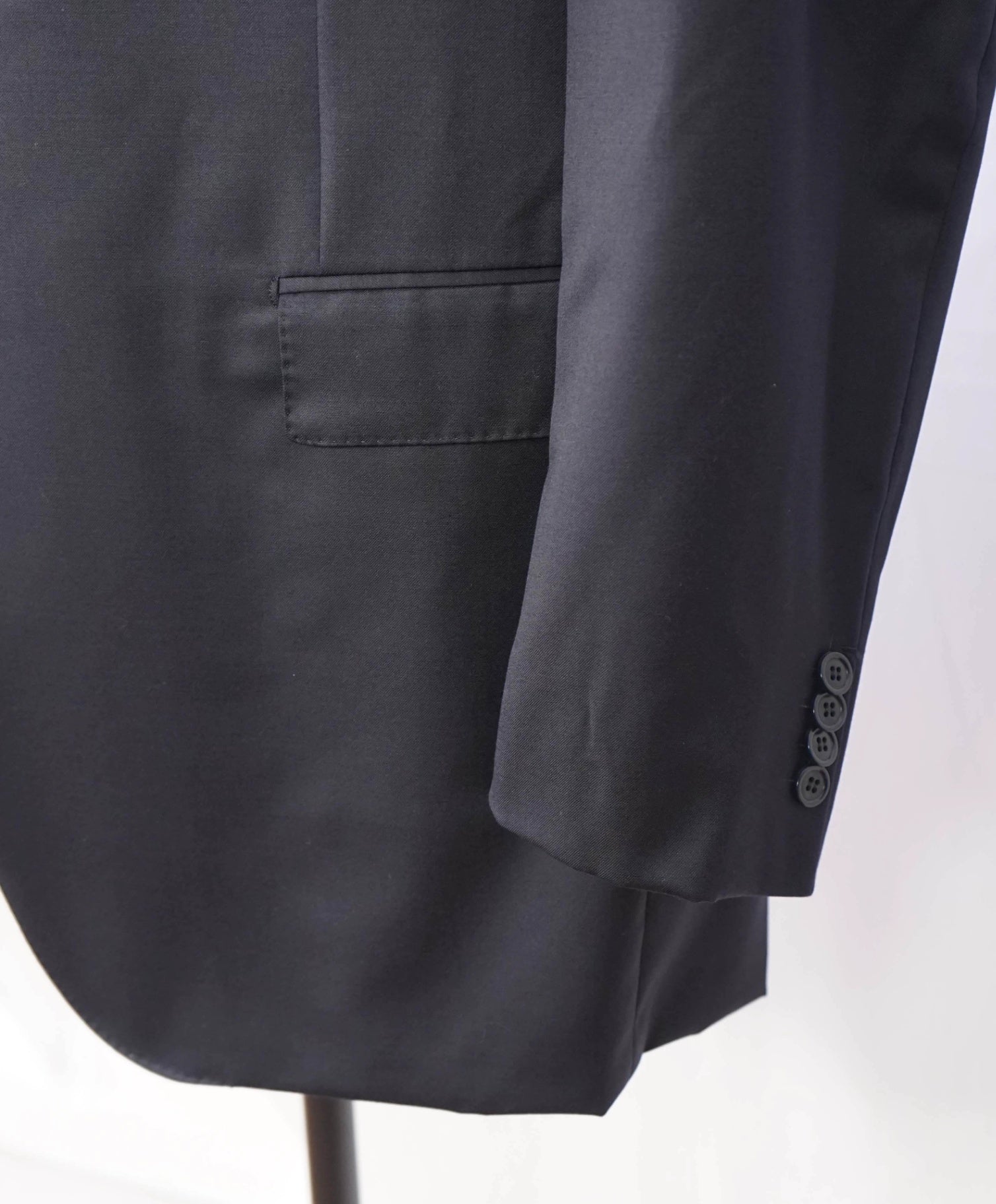 $2,695 ZEGNA - Navy Blue "MICRONSPHERE" Wool Blazer - 50L
