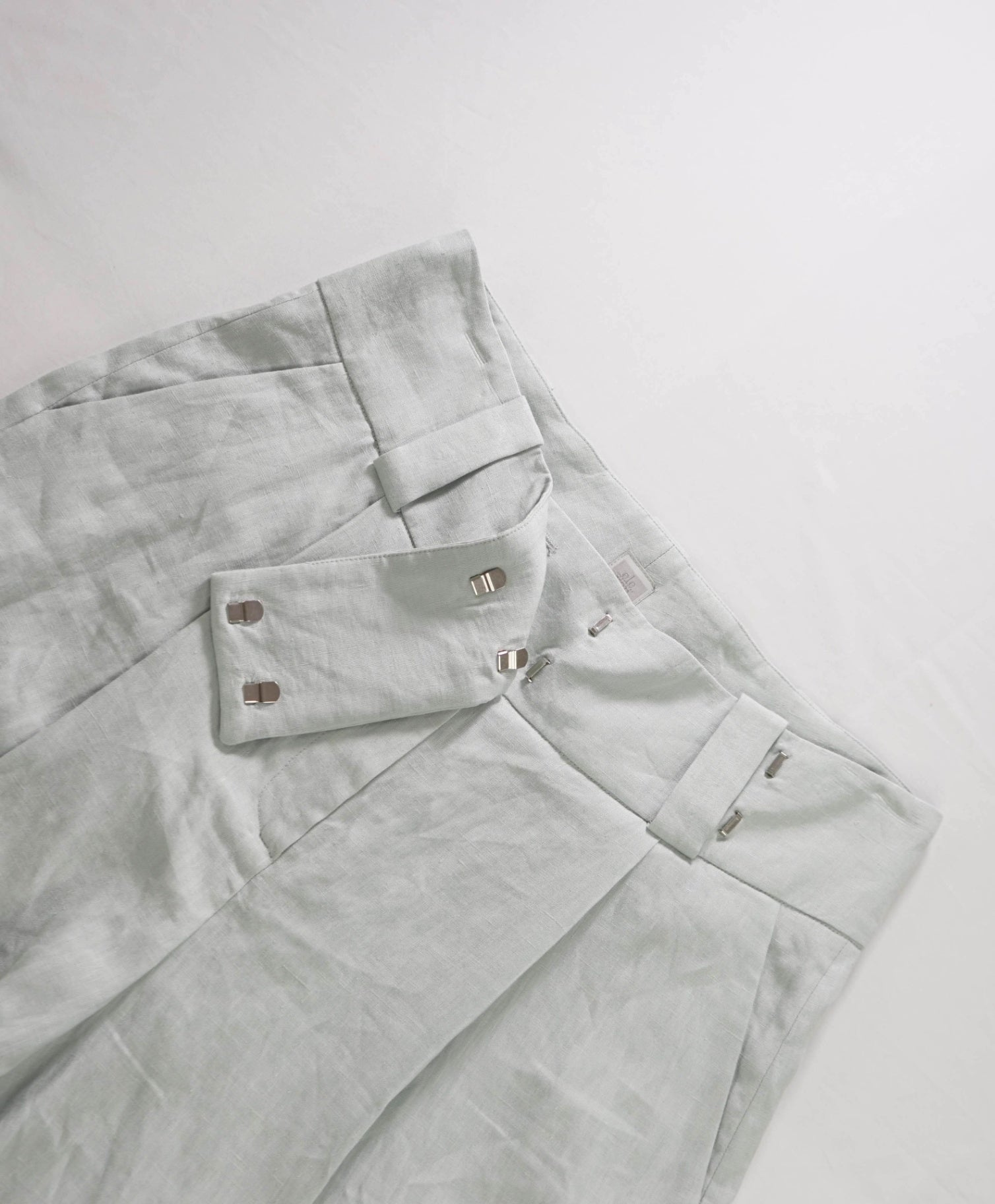 $395 ELEVENTY - Light Blue Linen High Waisted Shorts - 8 US