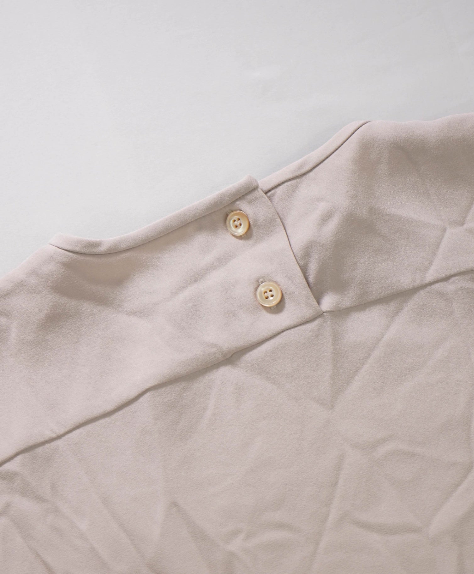 $295 ELEVENTY - Beige Triacetate Shirt - 2 US