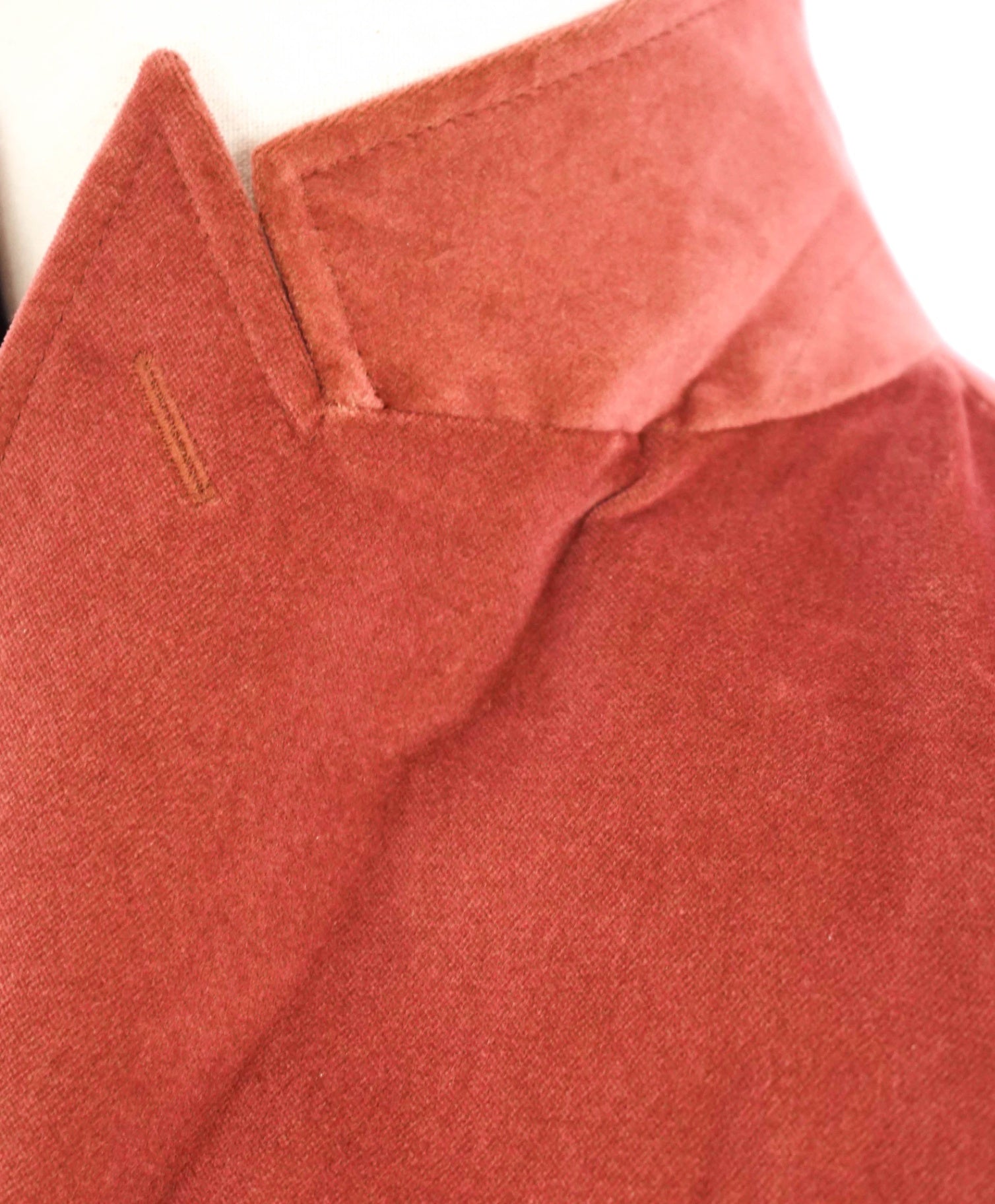$1,195 ELEVENTY - Pink Velvet Peak Lapel Blazer - 2 US 40EU
