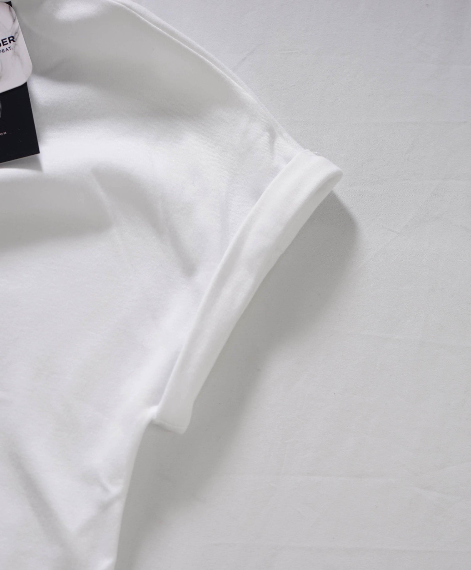 $295 ELEVENTY - White Cotton T-Shirt - S