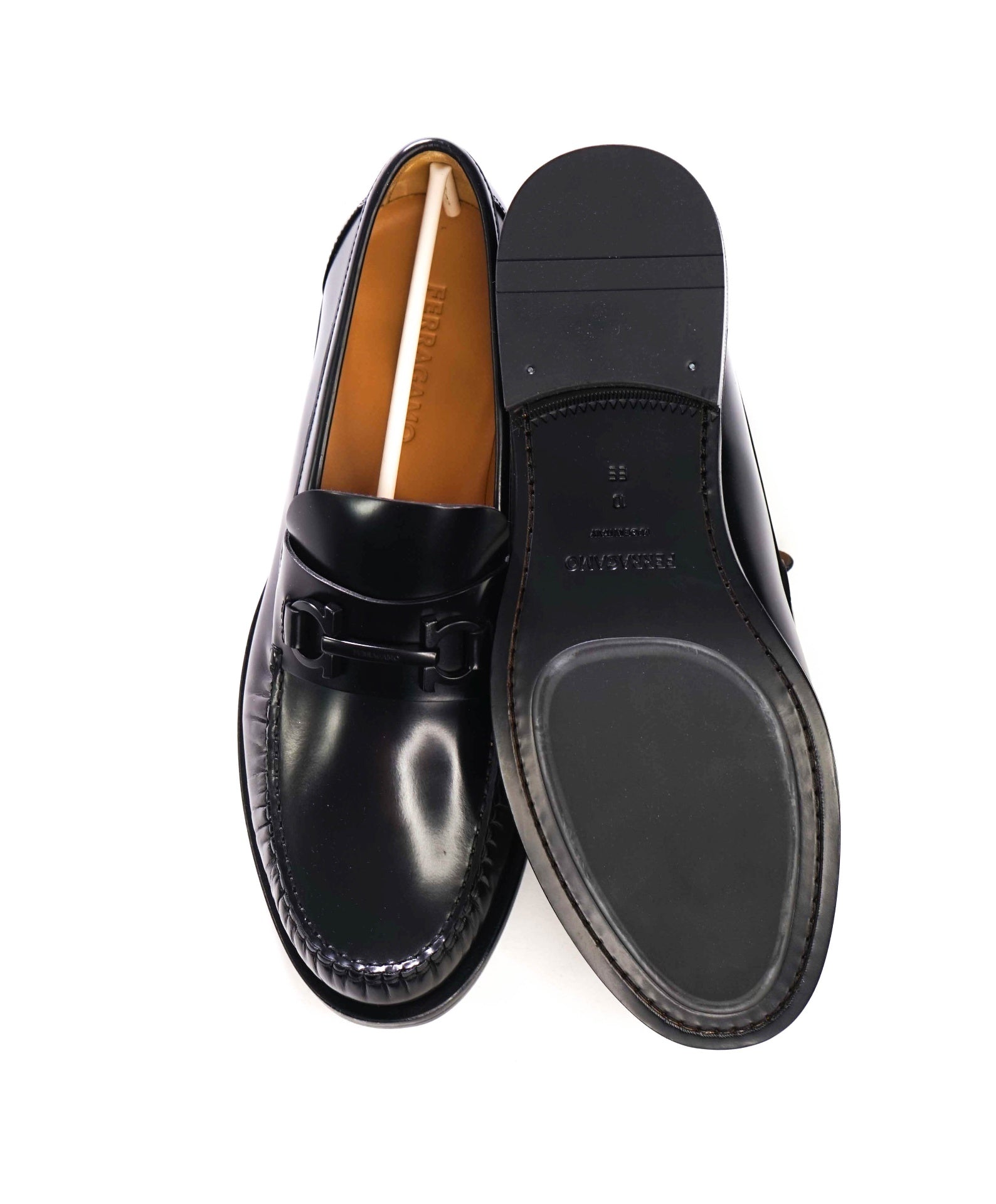 $995 FERRAGAMO - Black Leather "FORT" Loafers - 10 EE