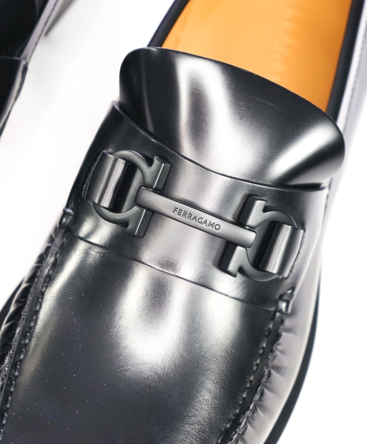 $995 FERRAGAMO - Black Leather "FORT" Loafers - 10.5 E