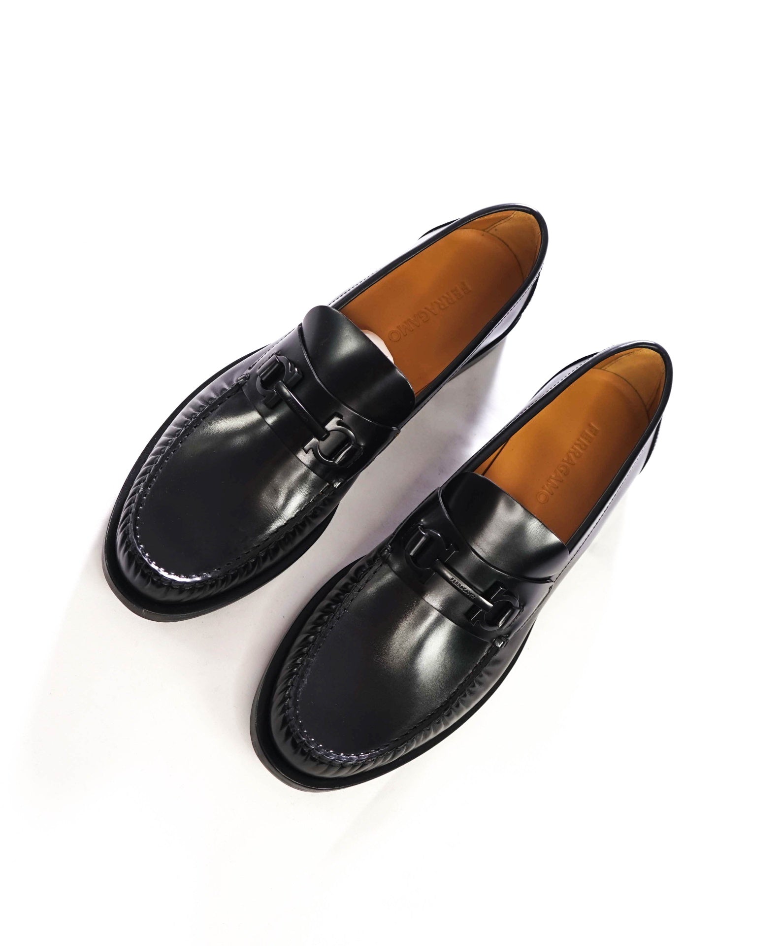 $995 FERRAGAMO - Black Leather "FORT" Loafers - 11 D