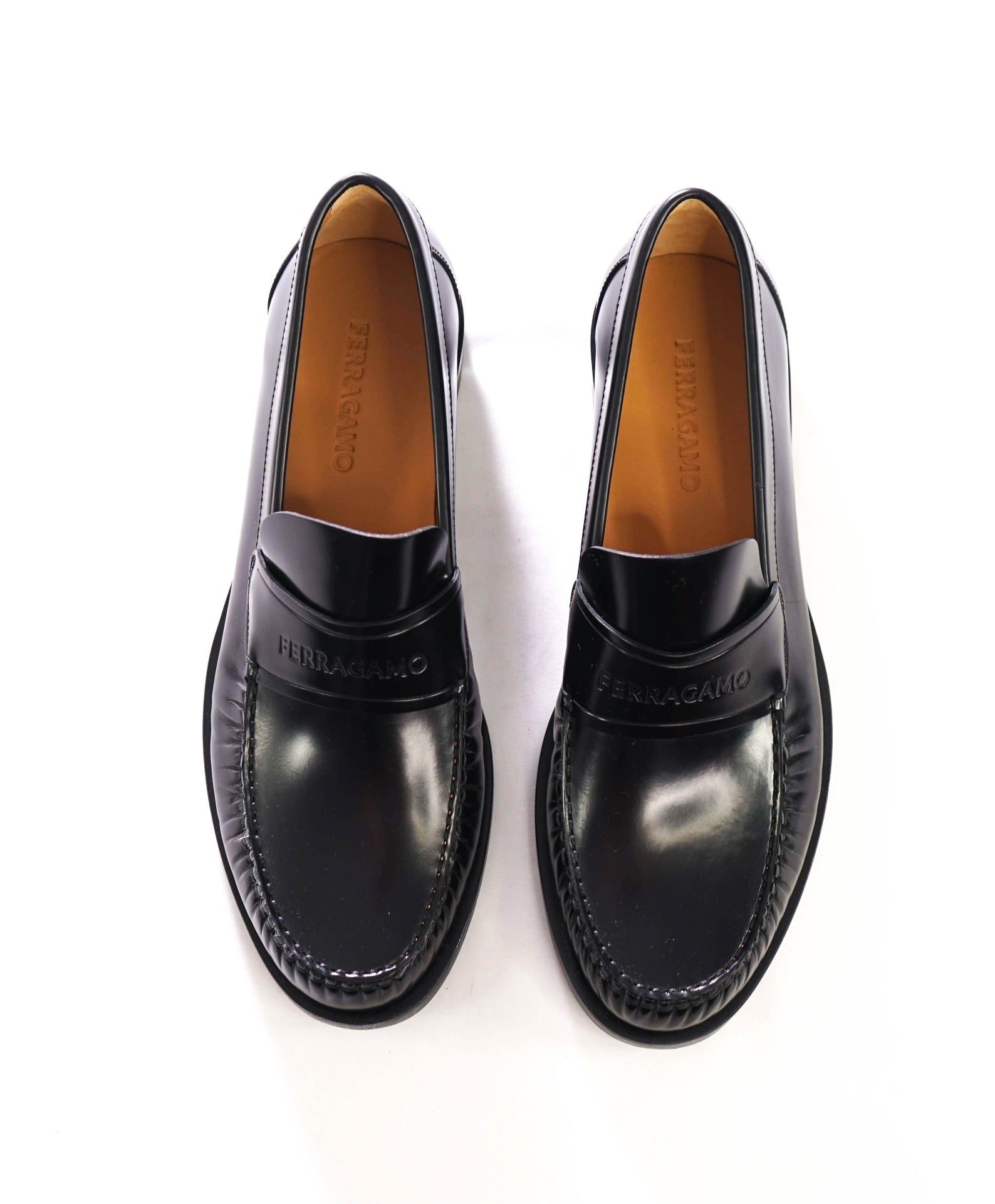 $930 FERRAGAMO - Black Leather "FILLMORE" Loafers - 10.5 EE