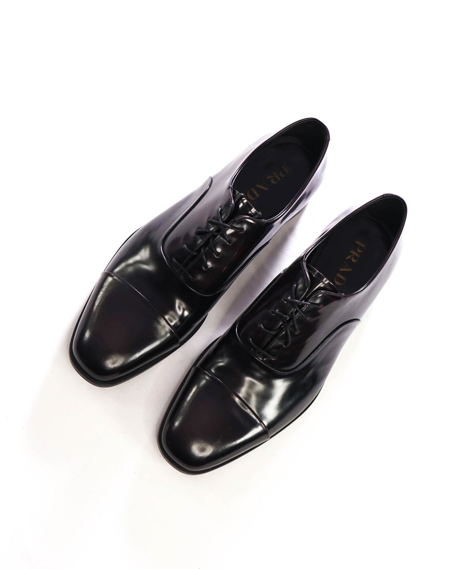 $1,280 PRADA - Burgundy/Black Leather Oxfords - US 9 (8UK)