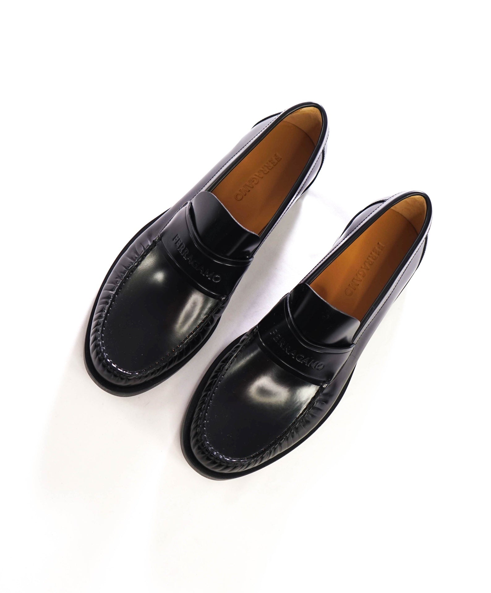 $930 FERRAGAMO - Black Leather "FILLMORE" Loafers - 10.5 EE