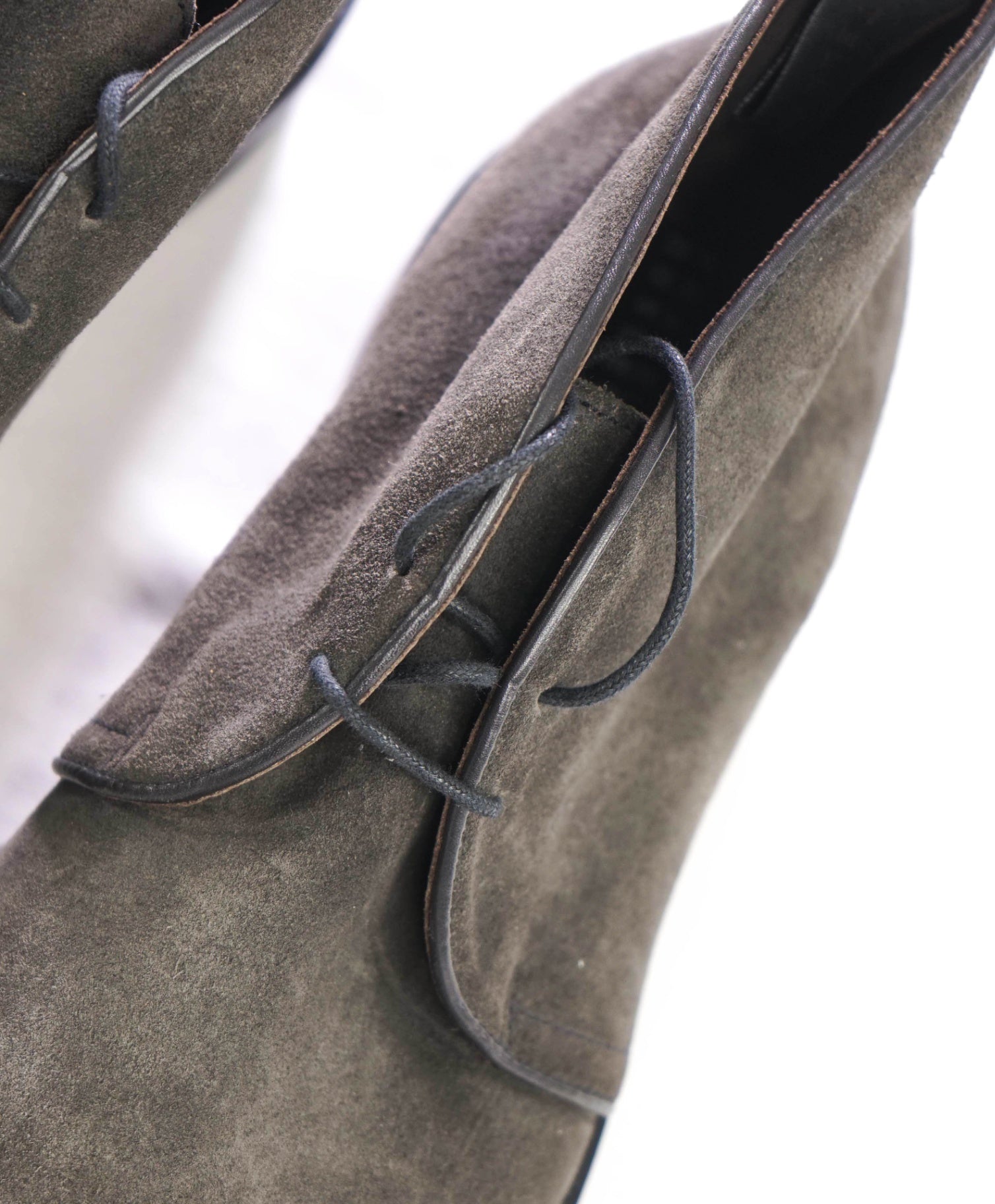 $695 FRATELLI ROSSETTI - Gray Suede Chukka Boots - US 10.5 (9.5UK)