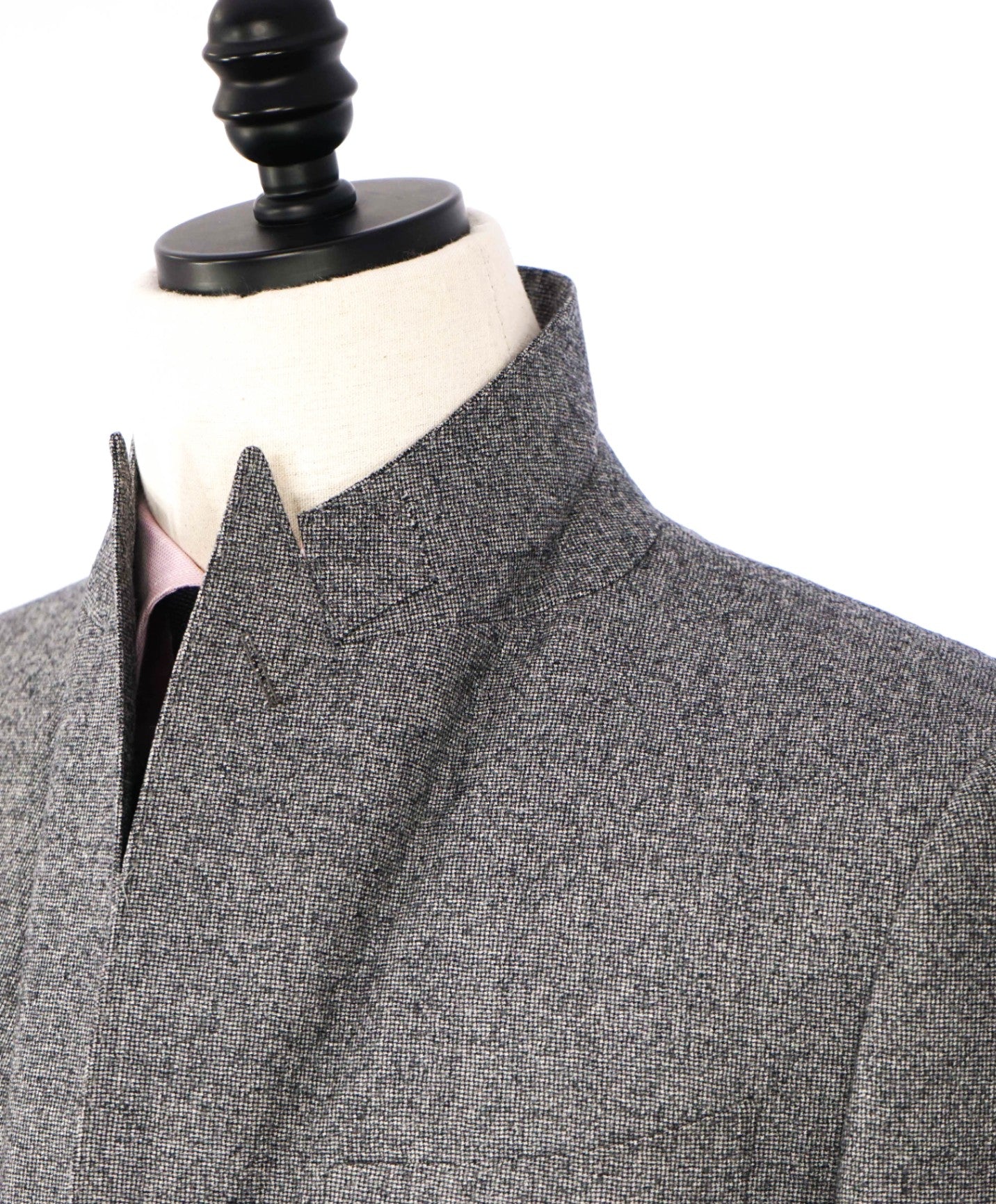 $927 SUITSUPPLY - Gray Houndstooth Wool 3-Piece Suit - 38R