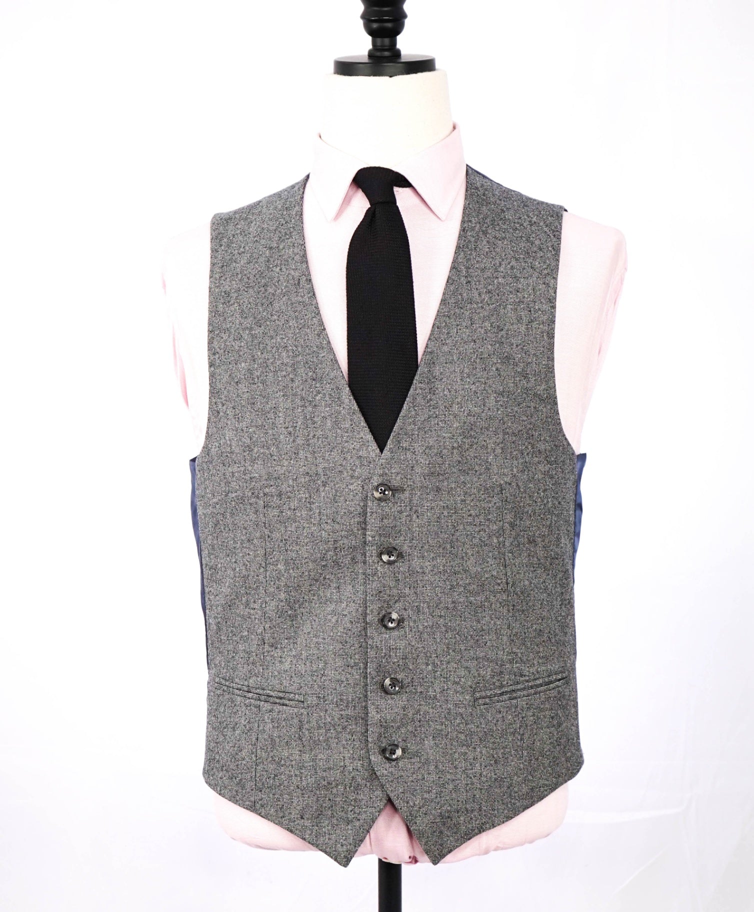 $927 SUITSUPPLY - Gray Houndstooth Wool 3-Piece Suit - 38R