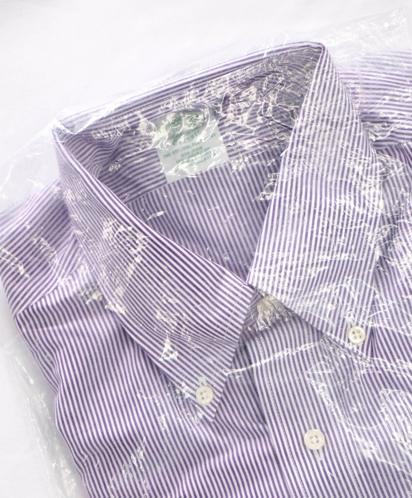 $128 BROOKS BROTHERS - Purple Stripe NON-IRON CLASSIC Shirt - 15.5 / 33