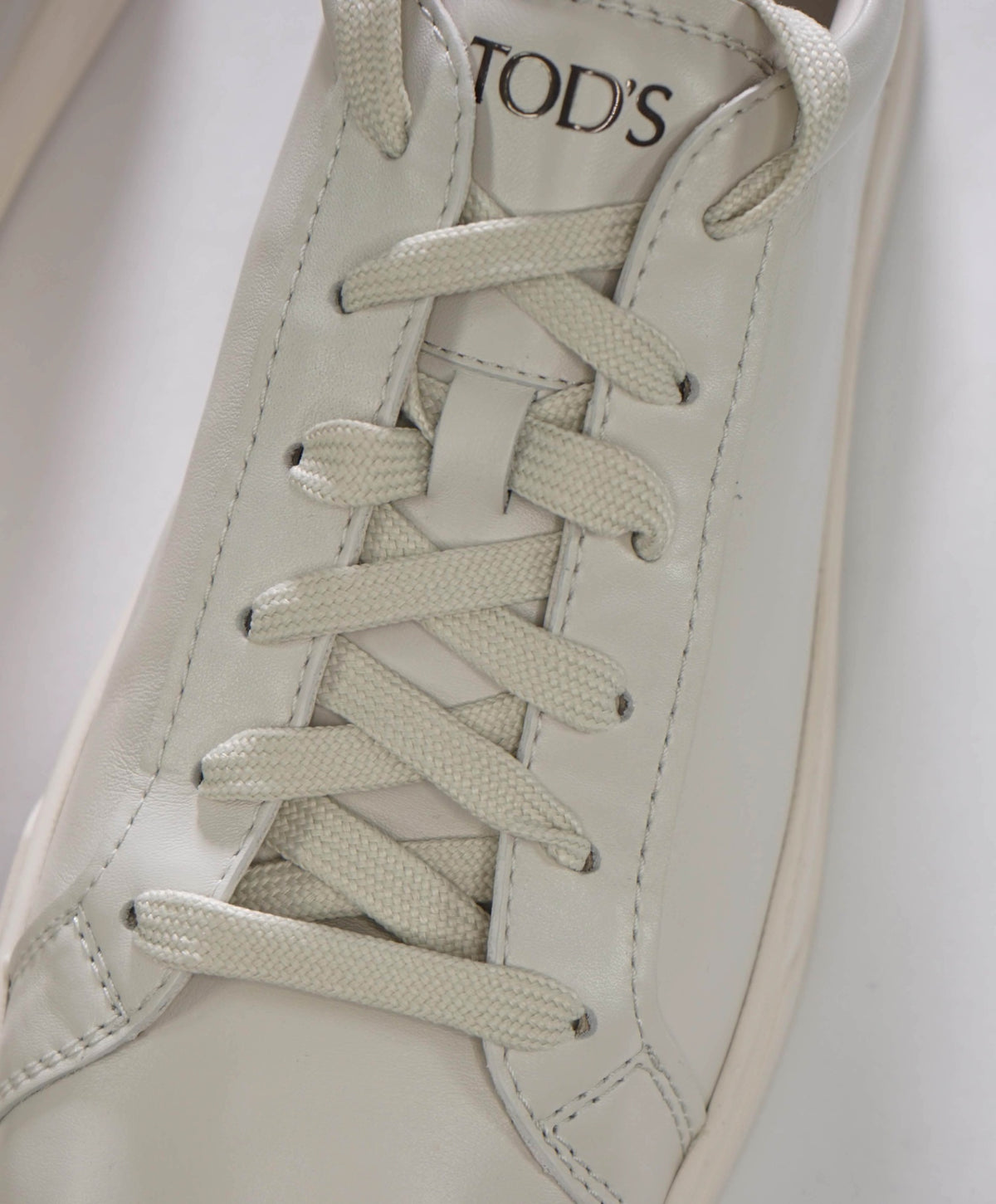 $750 TOD'S - White Leather Sneakers - US 12 (11UK)