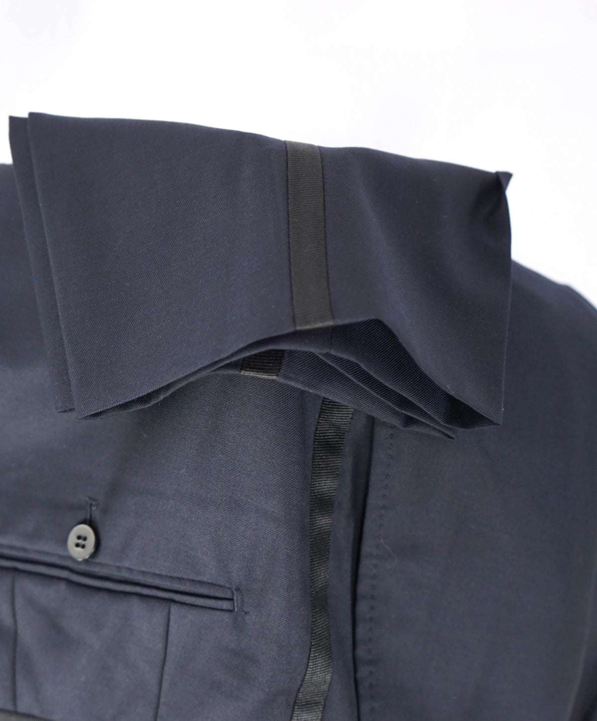 $4,595 ISAIA - "AQUASPIDER" PEAK LAPEL Navy Wool Tuxedo - 42R