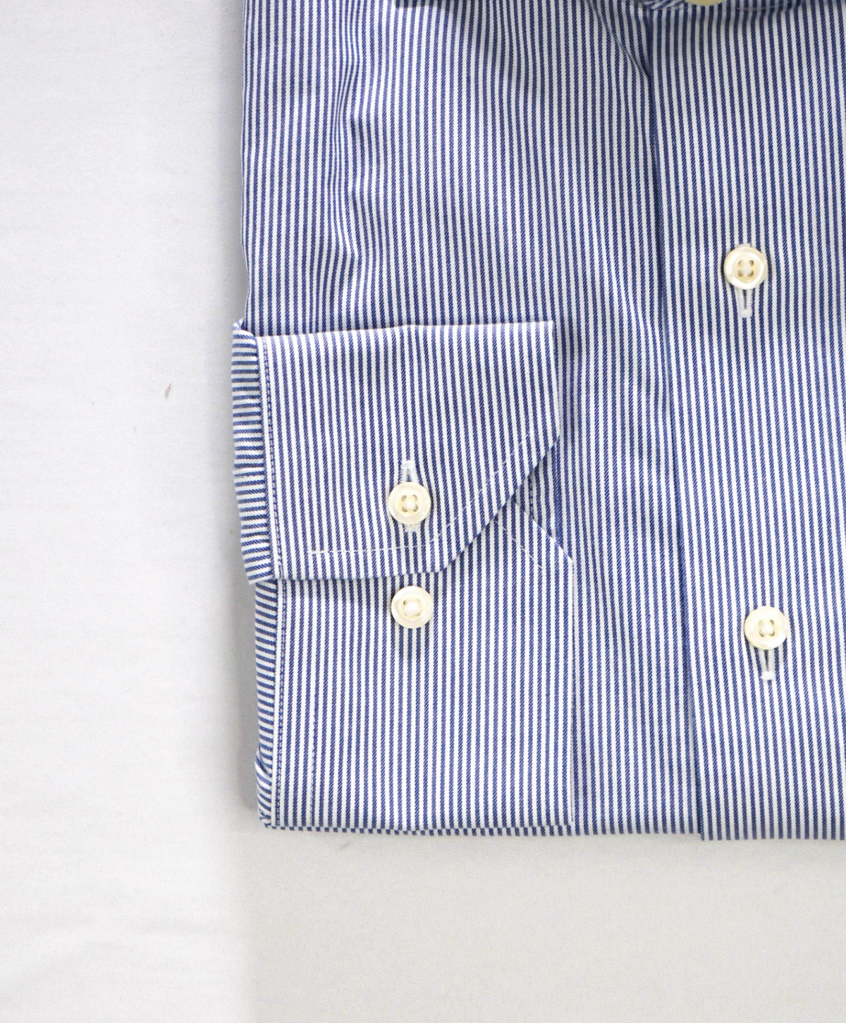 $128 BROOKS BROTHERS - Blue Stripe Non-Iron "REGENT" Shirt - 17 - 32/33