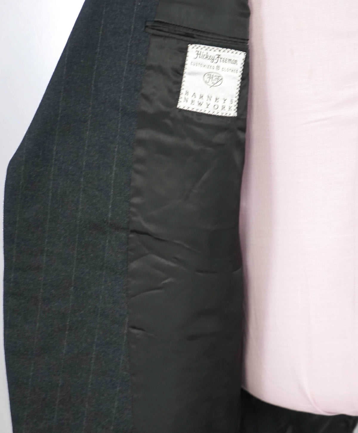 $1,695 HICKEY FREEMAN - VINTAGE Gray Chalk Stripe Wool Suit - 40R