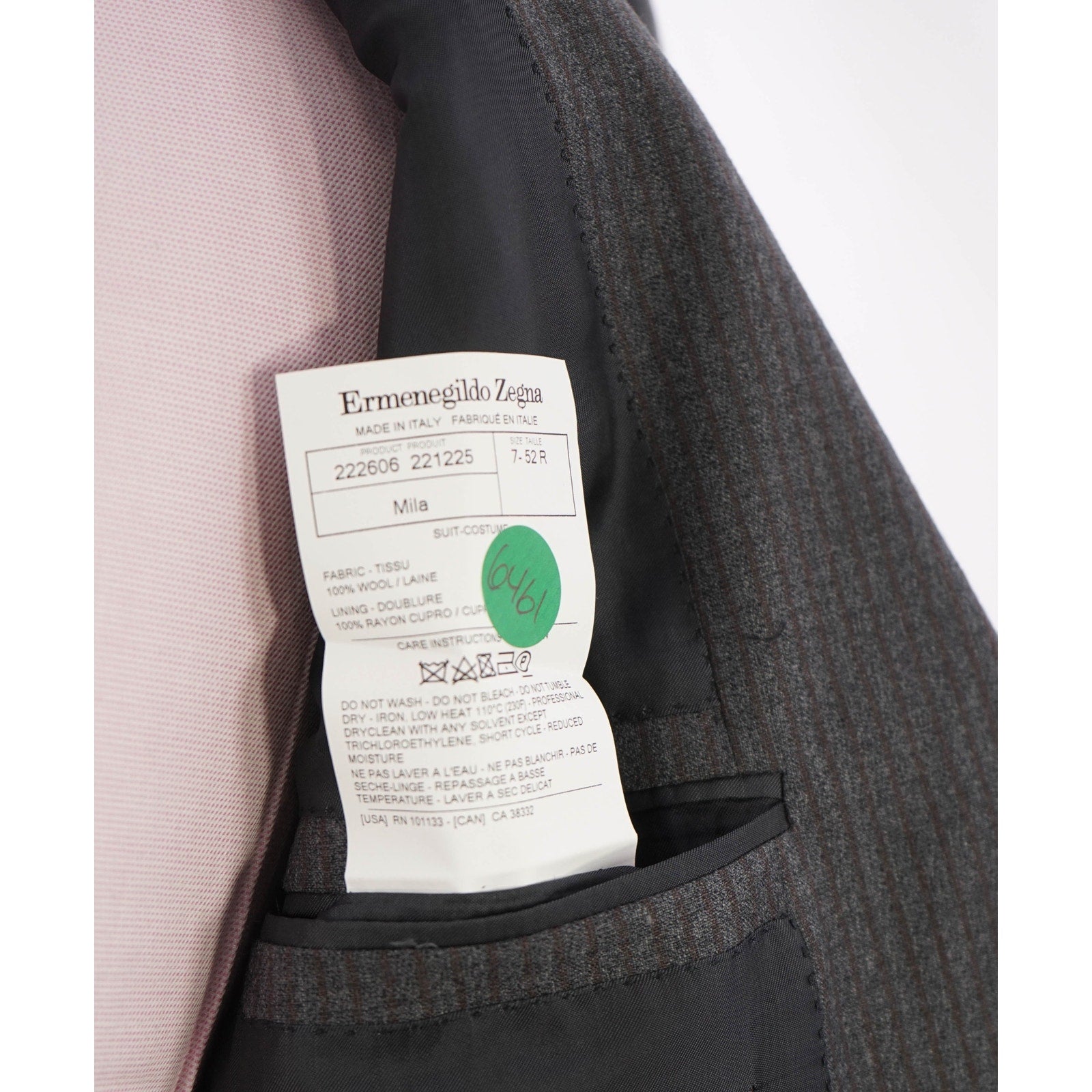 $2,695 ERMENEGILDO ZEGNA - Gray/Brown Textured Flannel Blazer - 42R