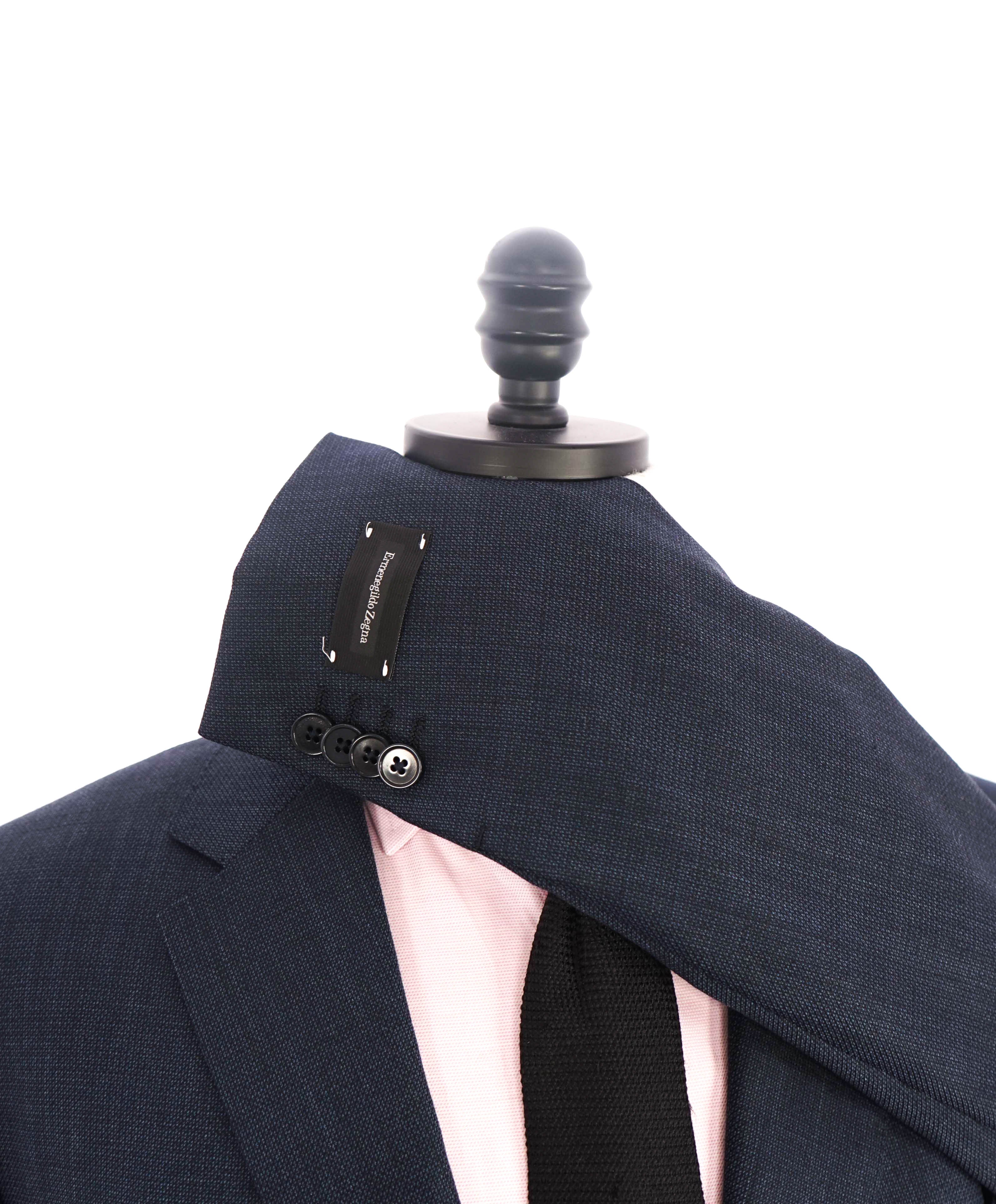 $3,700 ERMENEGILDO ZEGNA -“ACHILLFARM" SILK BLUE Birdseye Suit - 46R