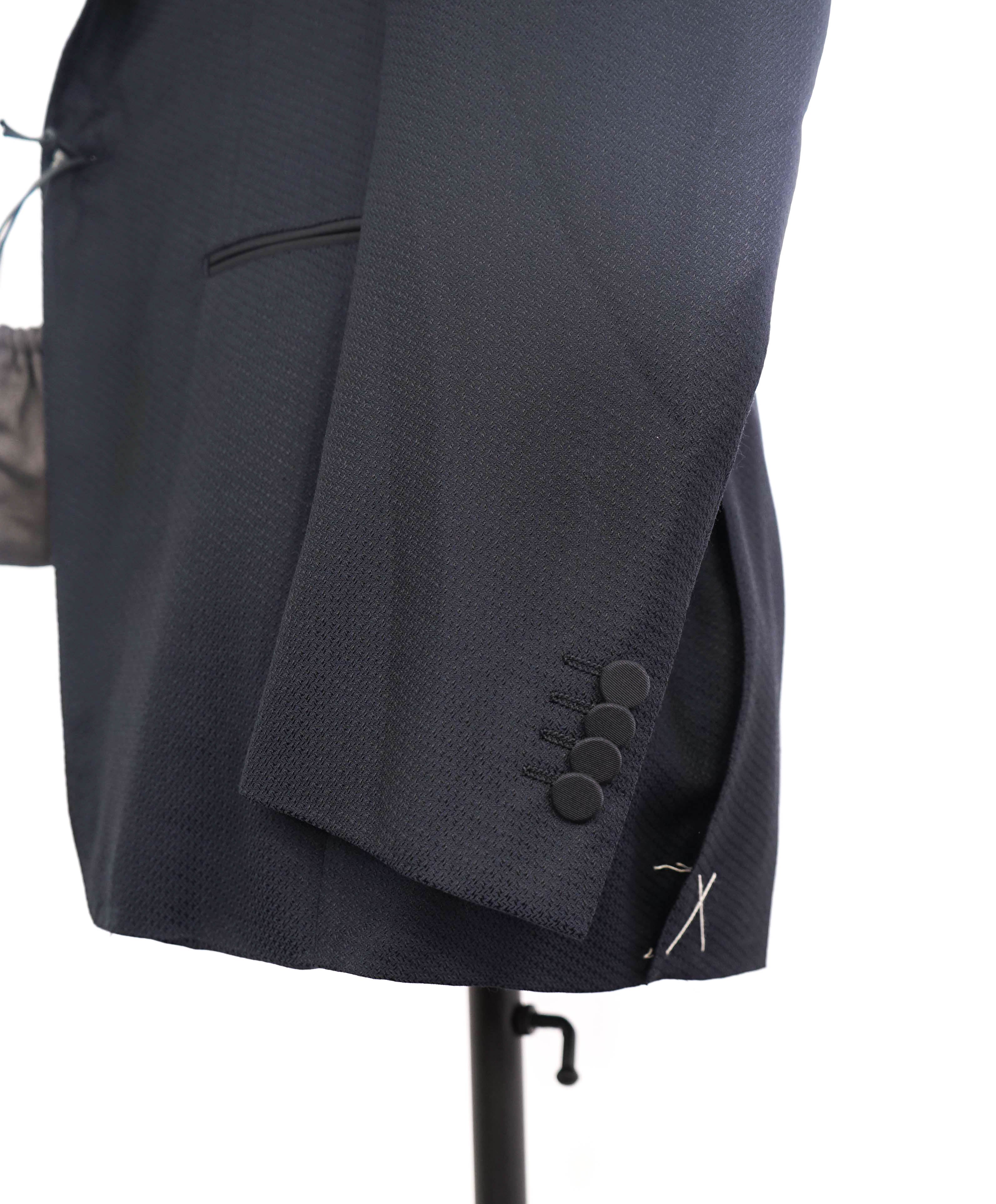 $2,995 ERMENEGILDO ZEGNA - PEAK LAPEL Navy Dinner Jacket 1-Piece - 38R