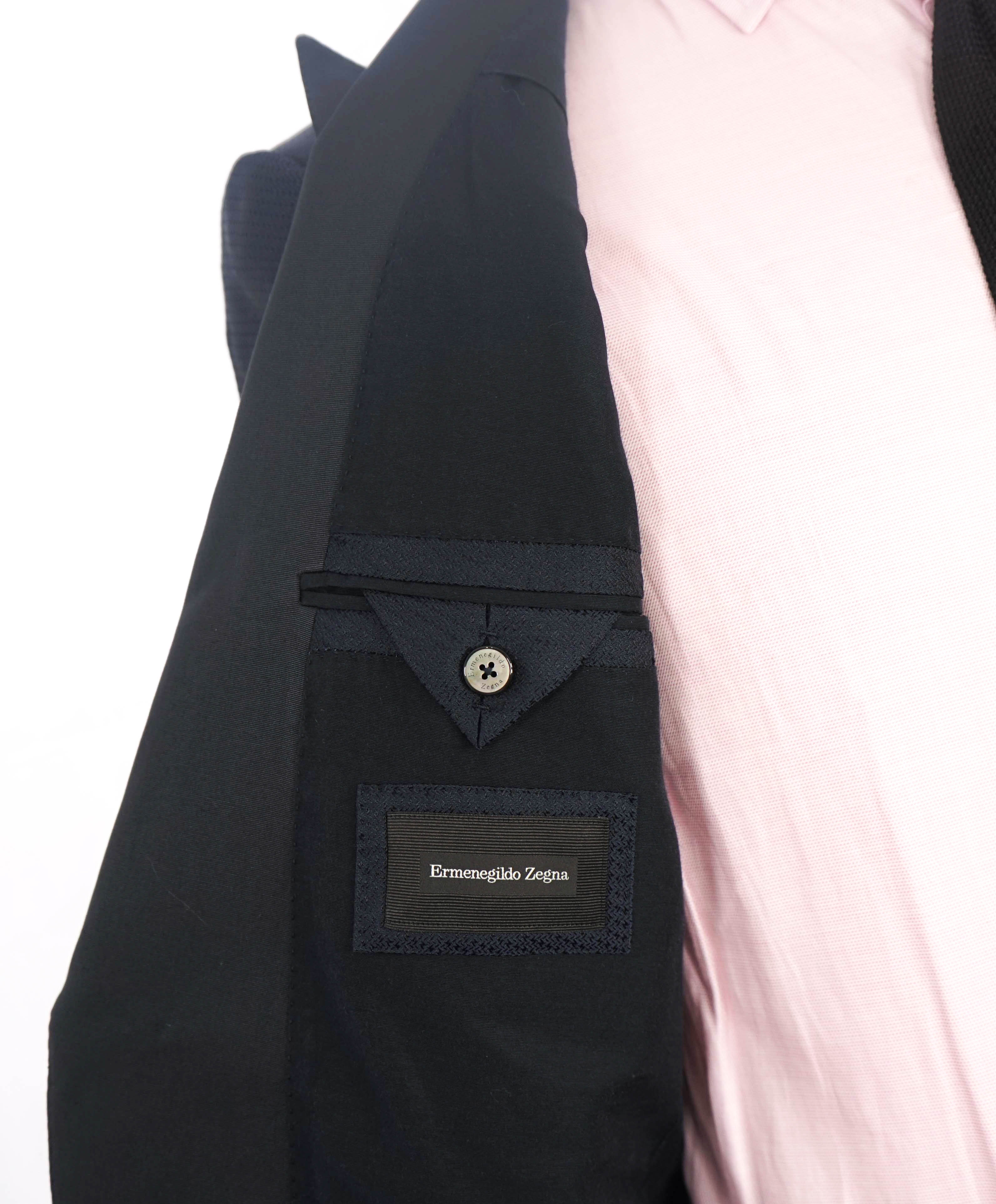 $2,995 ERMENEGILDO ZEGNA - PEAK LAPEL Navy Dinner Jacket 1-Piece - 38R