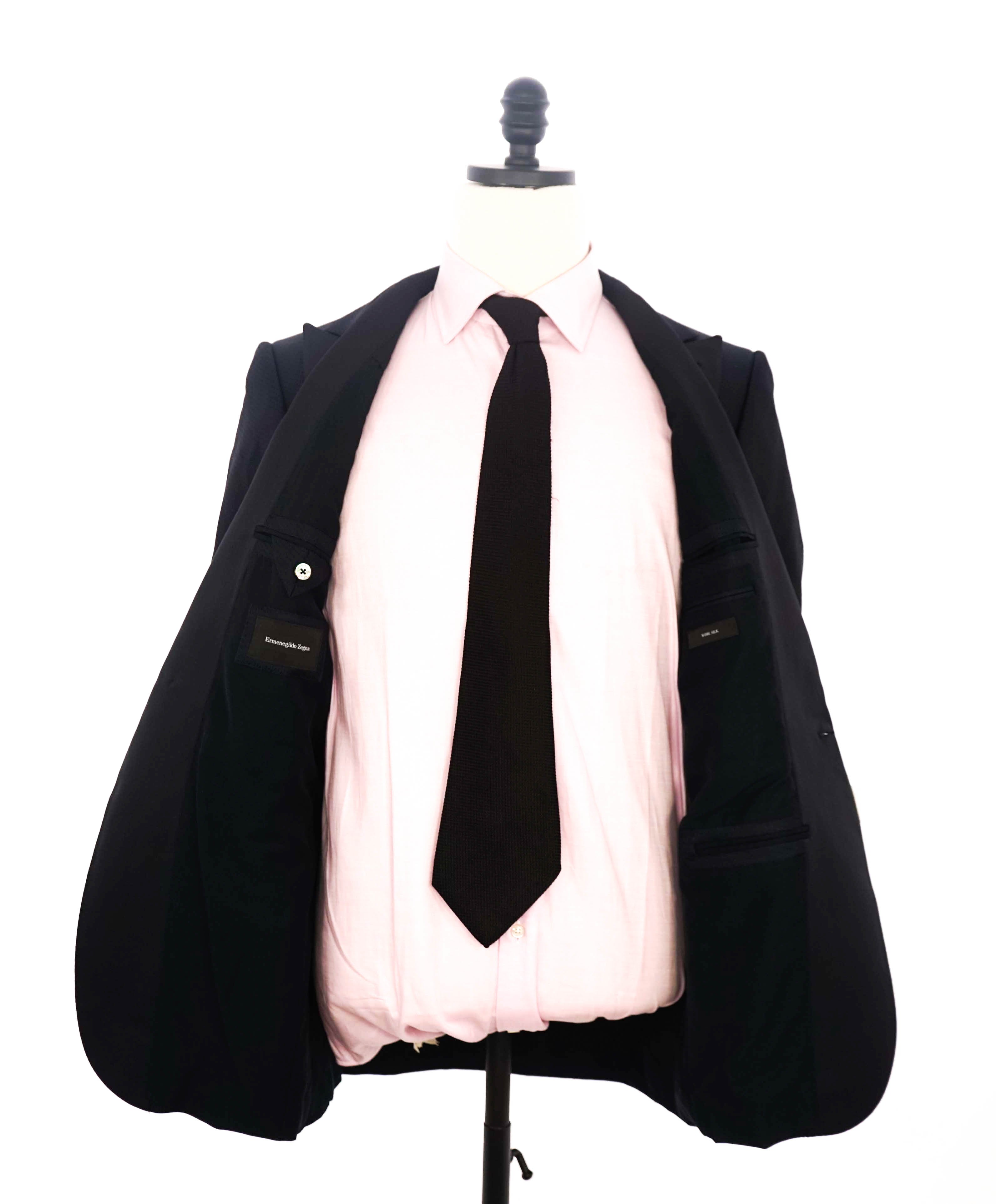 $2,995 ERMENEGILDO ZEGNA - PEAK LAPEL Navy Dinner Jacket 1-Piece - 38R