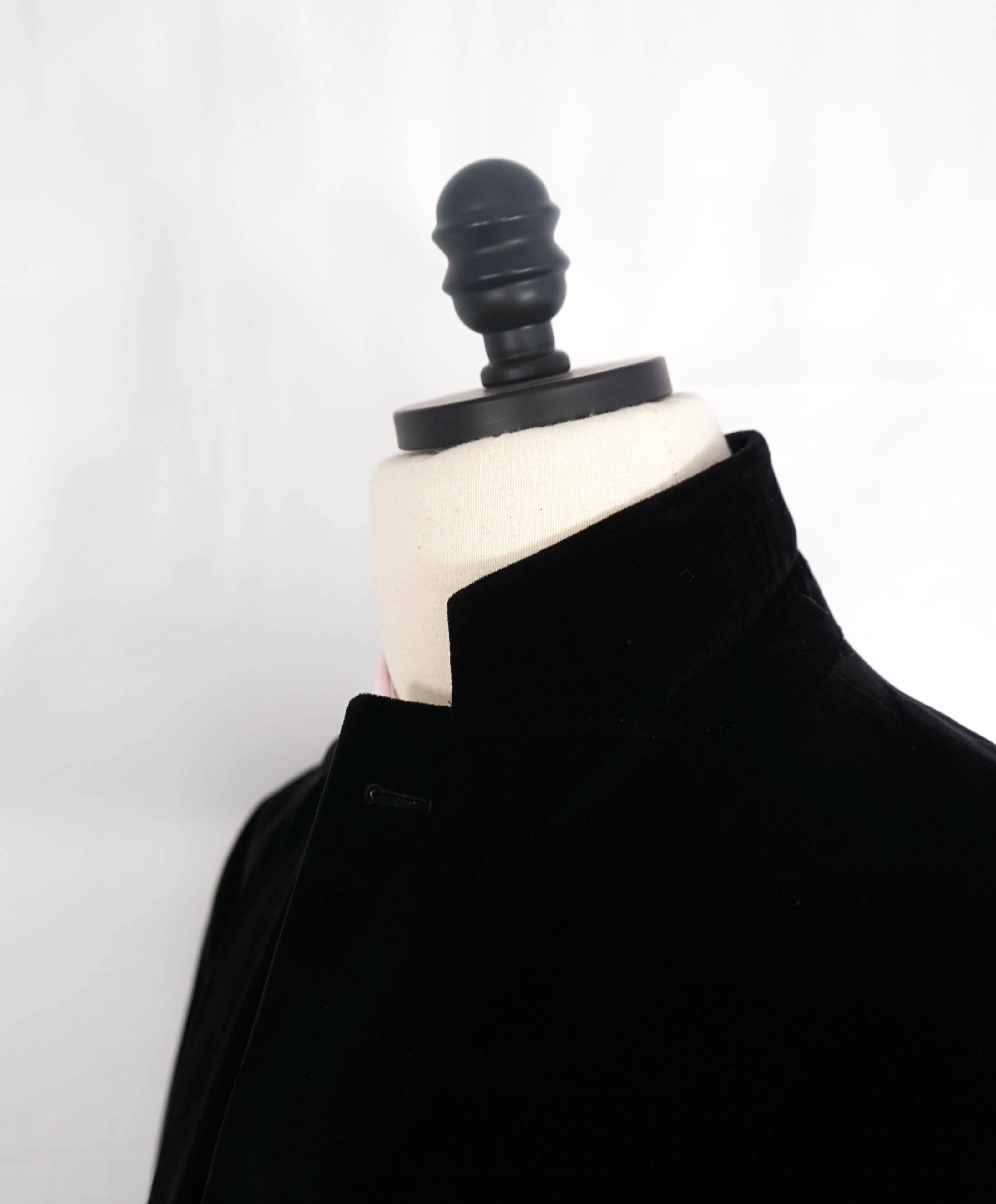 CANALI - Velvet "KEI" Slim Black Dinner/Smoking Jacket - 48R