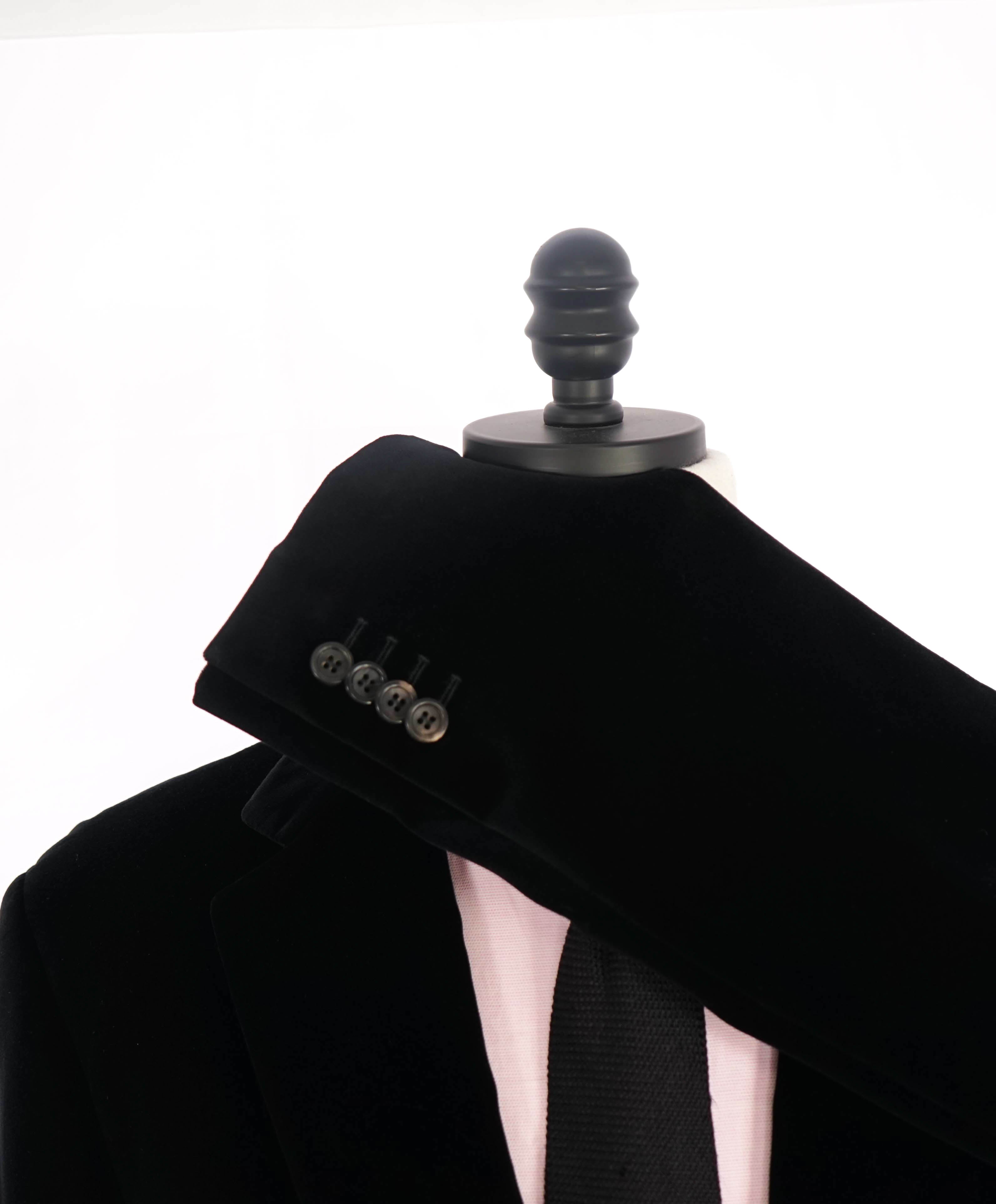 CANALI - Velvet "KEI" Slim Black Dinner/Smoking Jacket - 48R