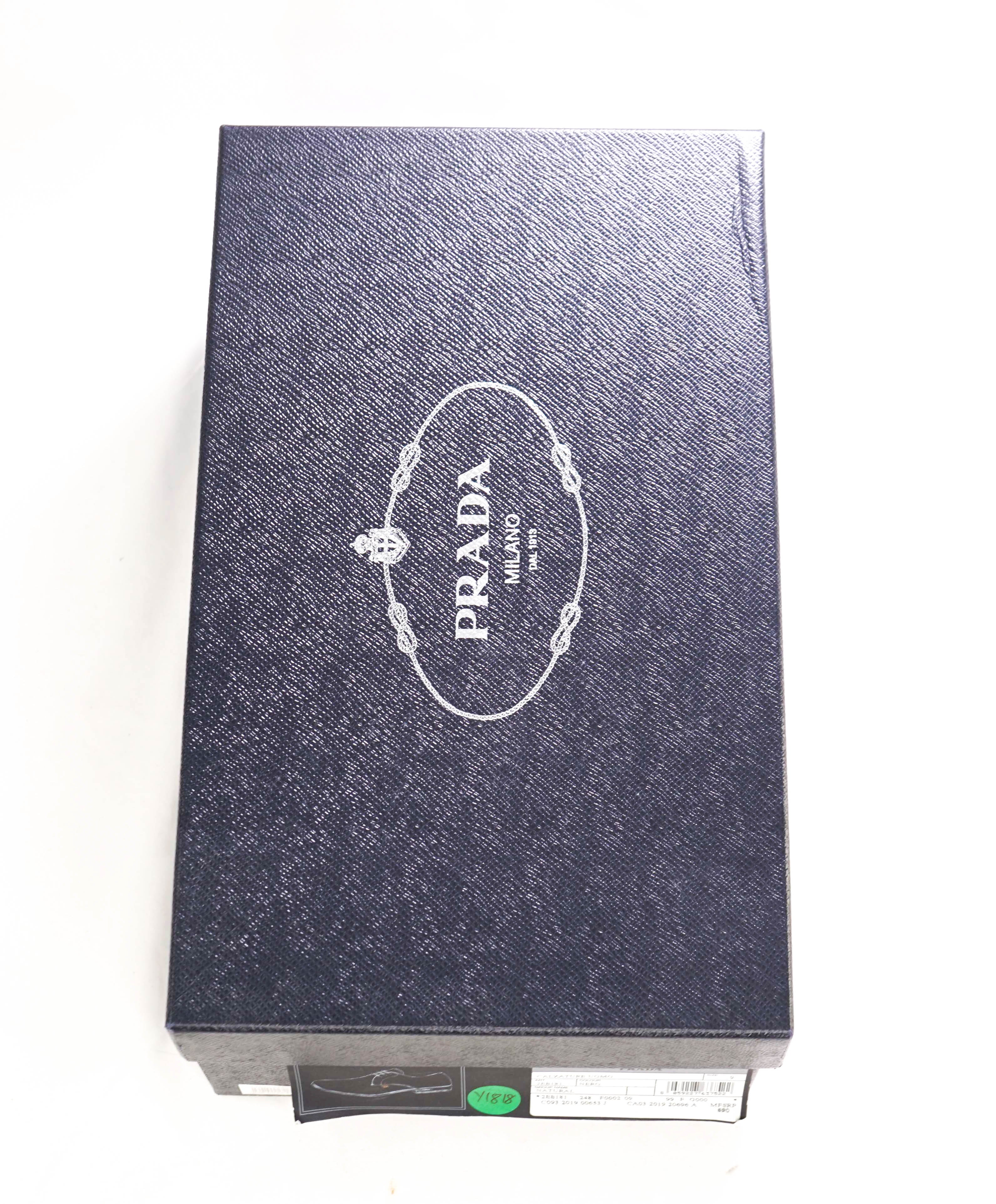 $980 PRADA - Leather Cap Toe "CALZATURE" Oxfords W Logo Inset Heel - 10 US