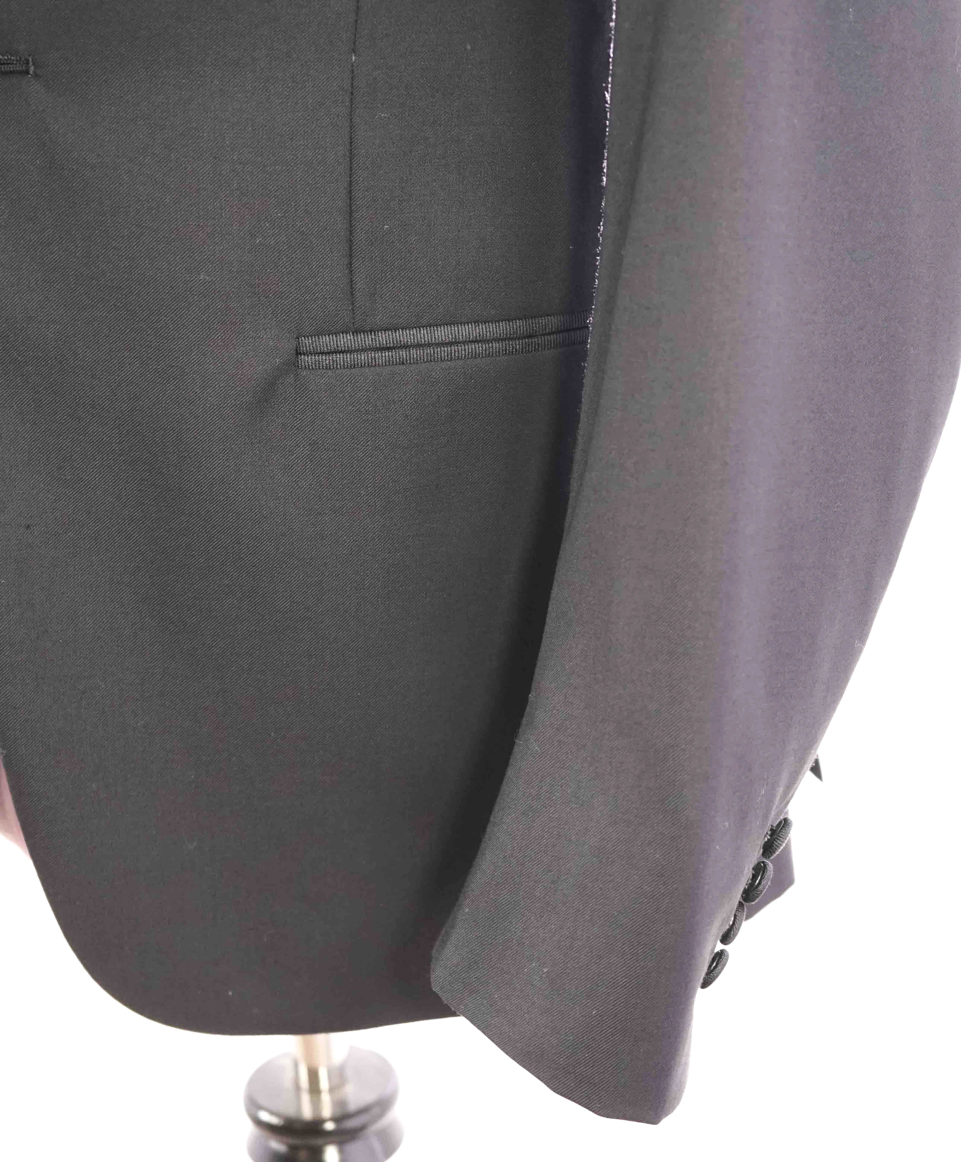 $4,595 ISAIA - "AQUASPIDER" Satin PEAK LAPEL Black Wool Tuxedo - 38S