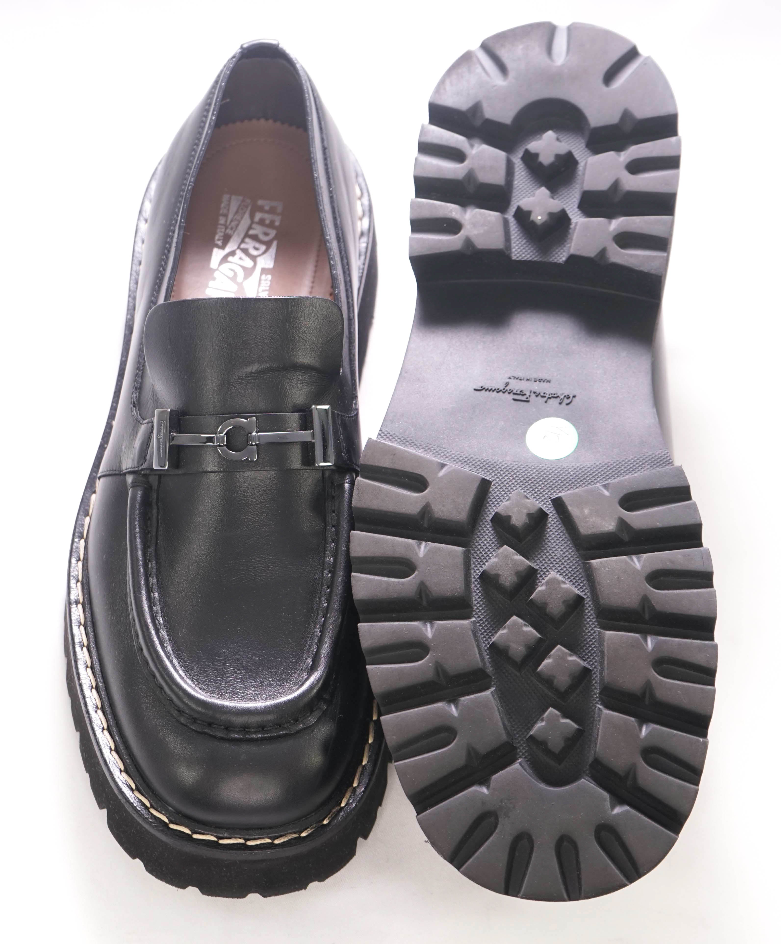 $930 SALVATORE FERRAGAMO - *GANCINI* Black Leather Lug Sole Loafer - 12 US