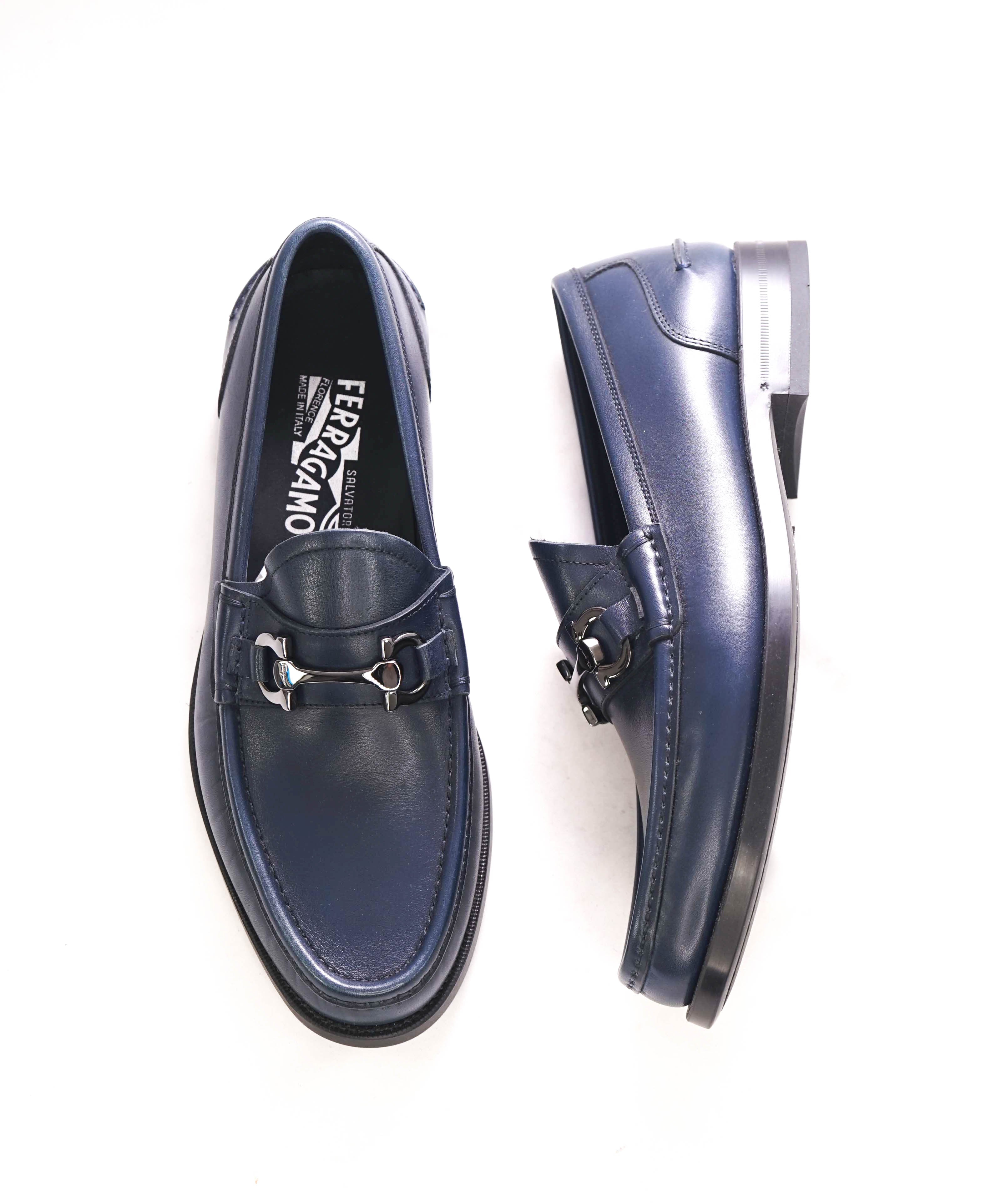$850 SALVATORE FERRAGAMO - Navy Blue Leather Gancini Loafer- 8 EEE