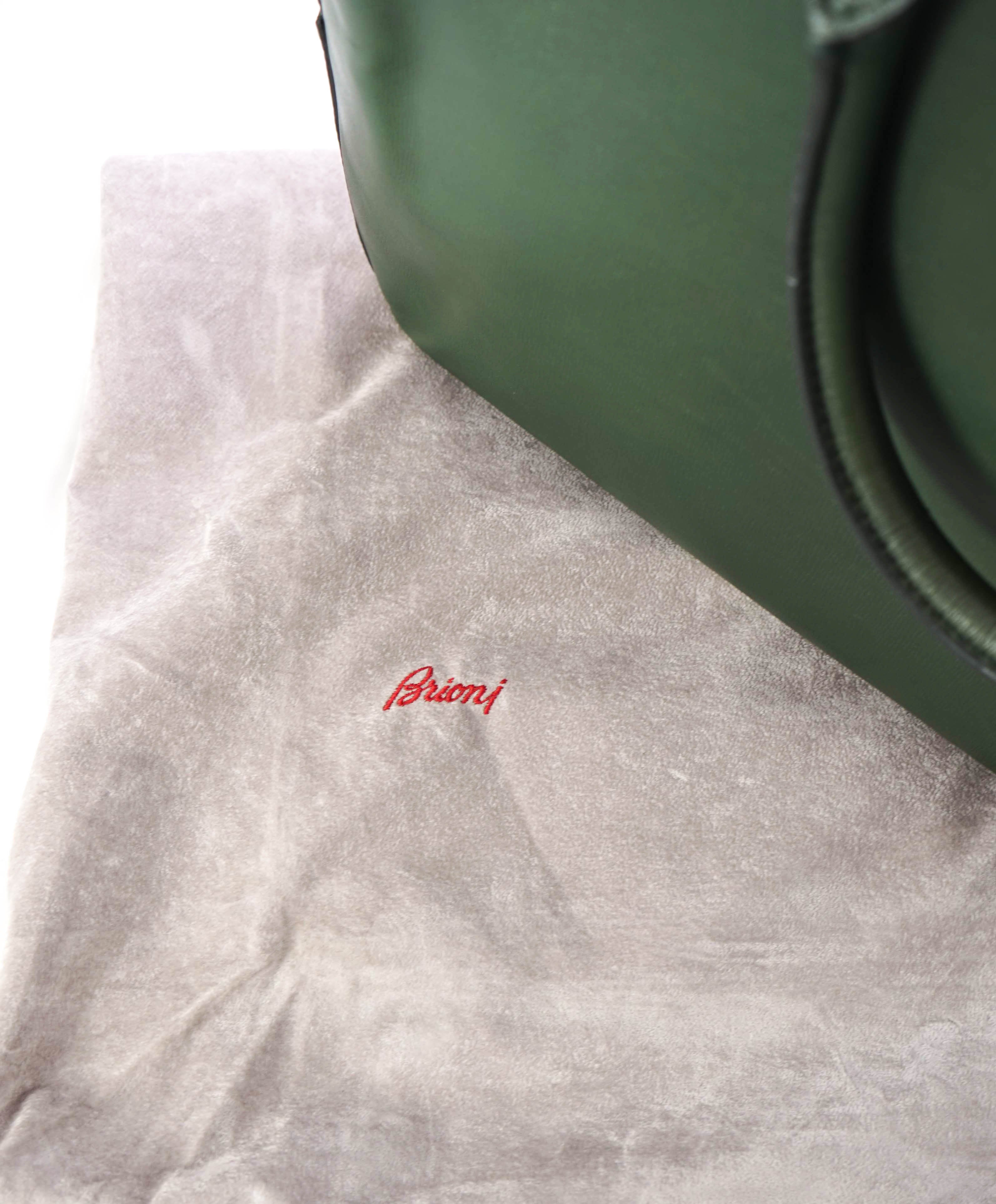 $6,900 BRIONI - Calfskin Leather GREEN Duffle Overnight Bag W Shoulder Strap - N/A