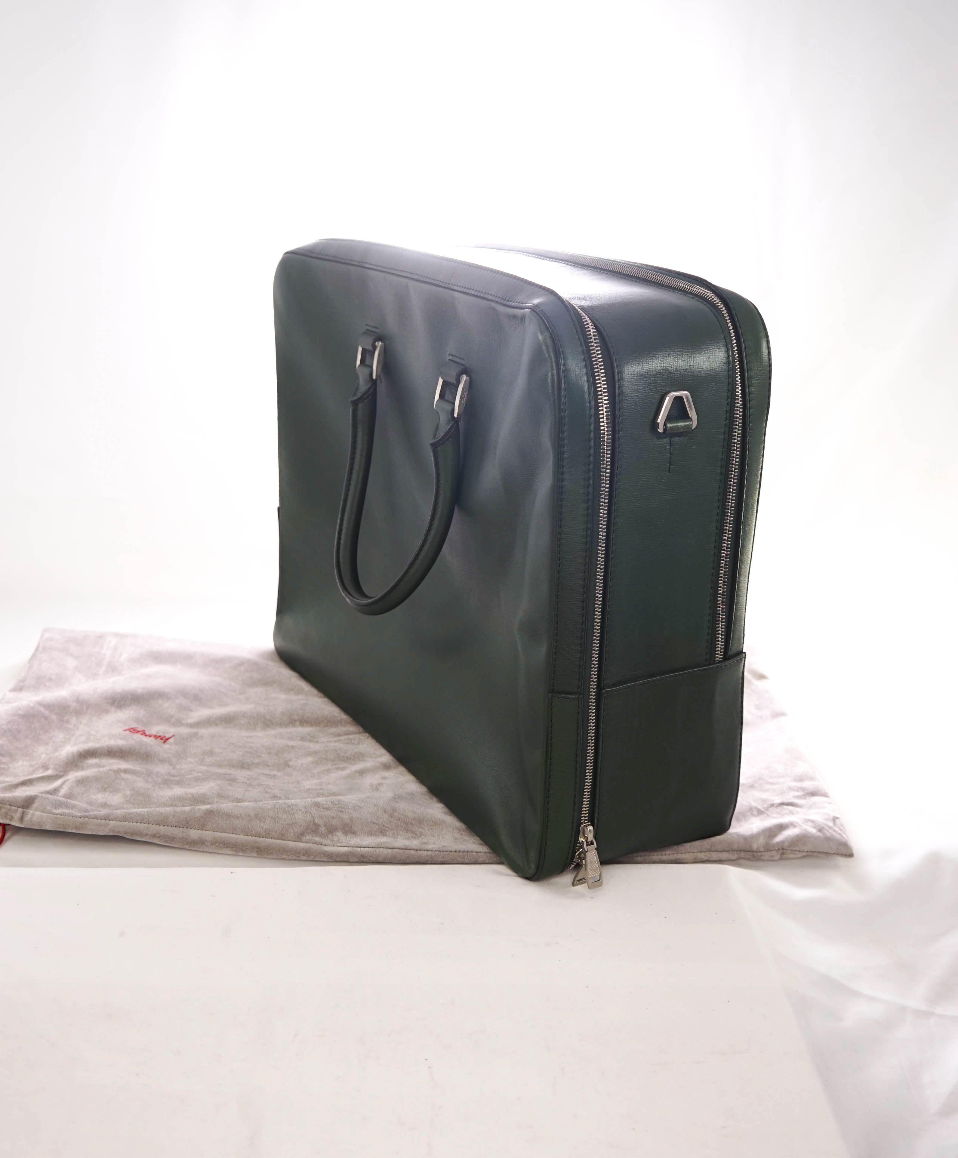 $6,900 BRIONI - Calfskin Leather GREEN Duffle Overnight Bag W Shoulder Strap - N/A