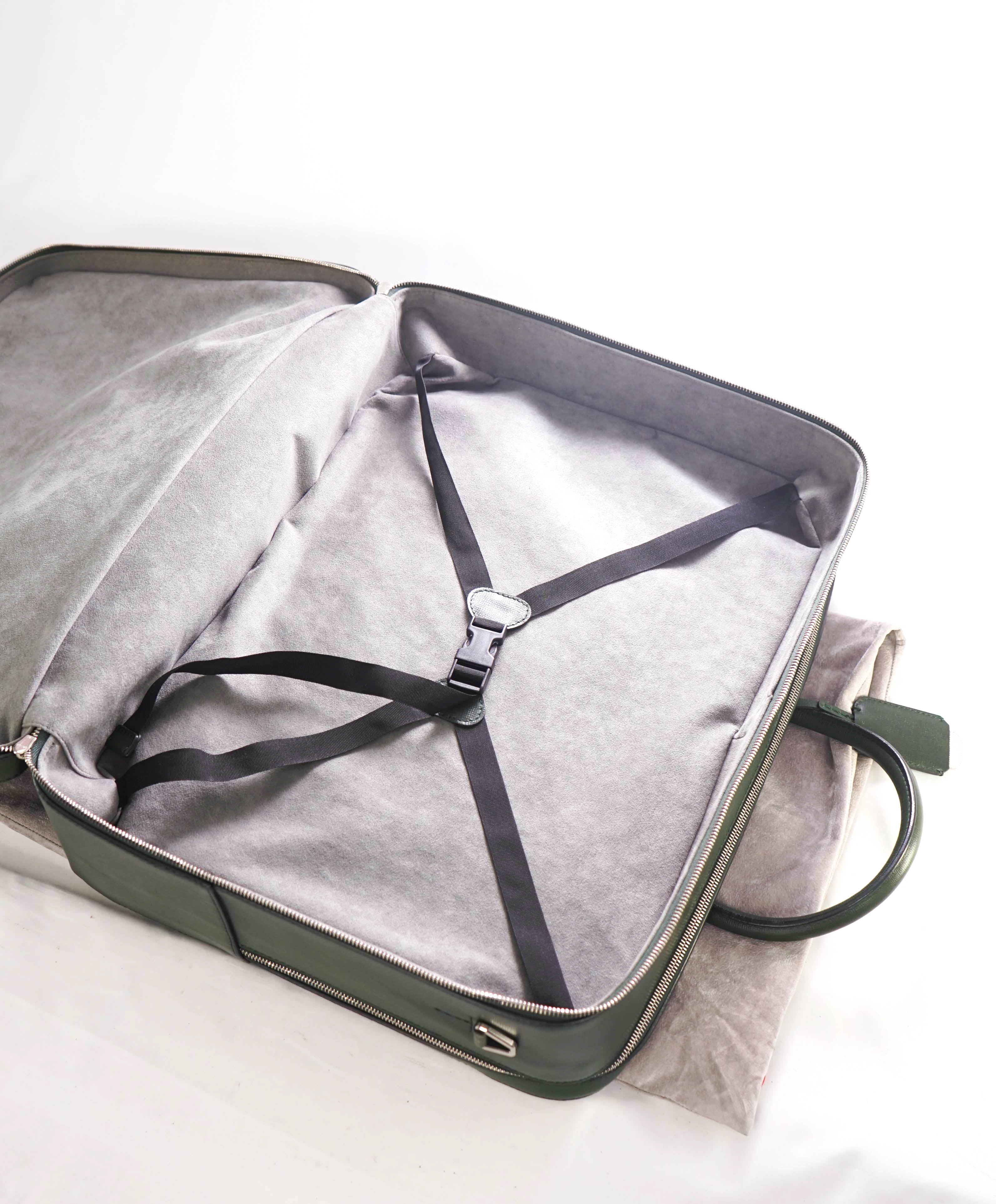 $6,900 BRIONI - Calfskin Leather GREEN Duffle Overnight Bag W Shoulder Strap - N/A