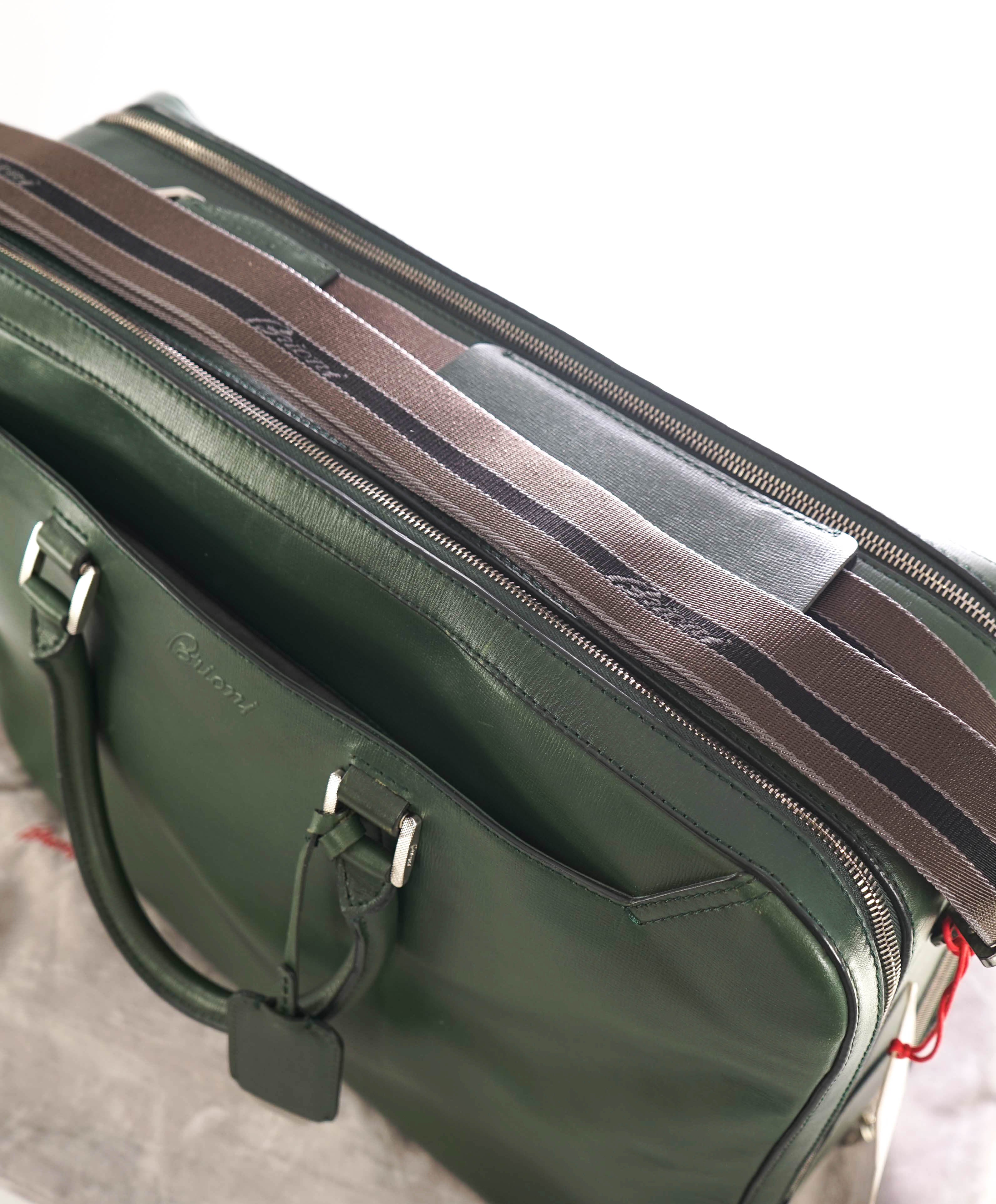 $6,900 BRIONI - Calfskin Leather GREEN Duffle Overnight Bag W Shoulder Strap - N/A