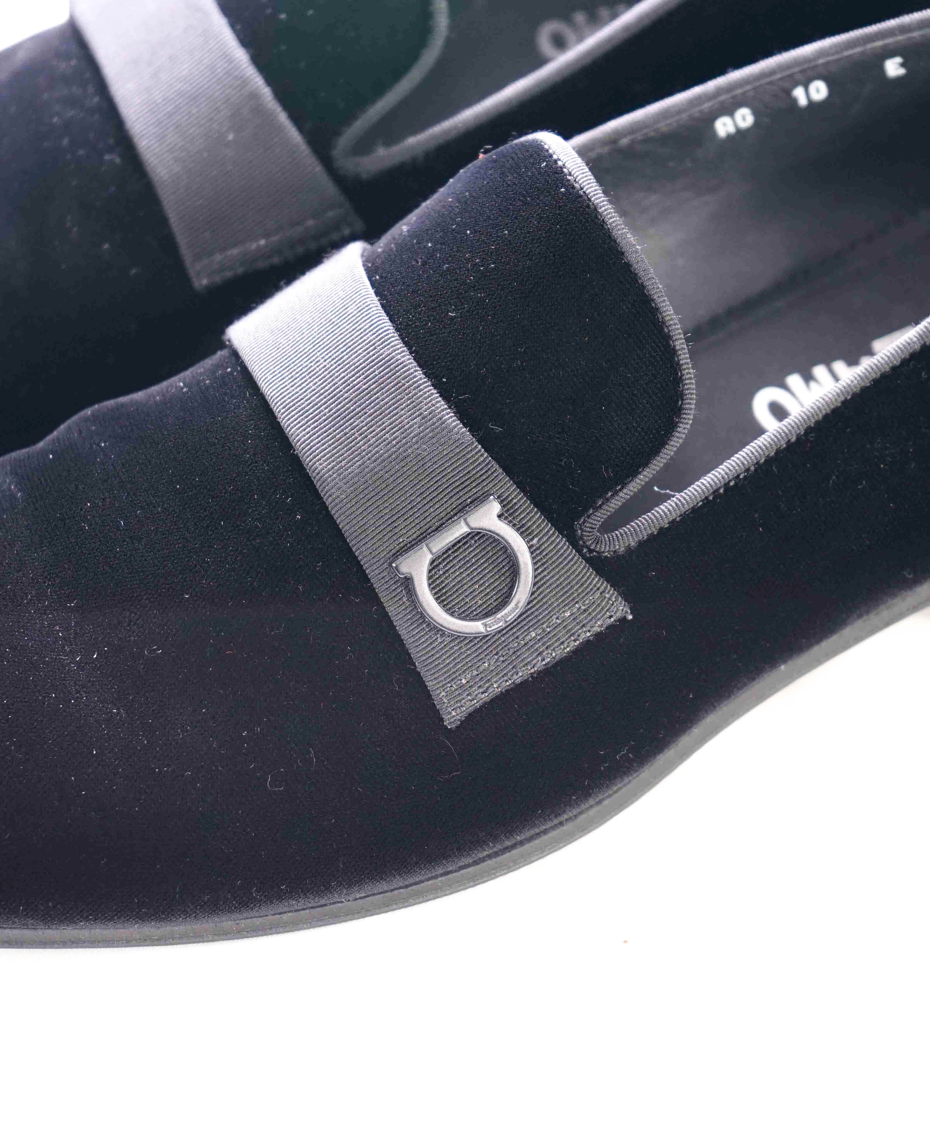 $950 SALVATORE FERRAGAMO - *LAPO * Velvet GANCINI Smoking Loafer - 10 E US