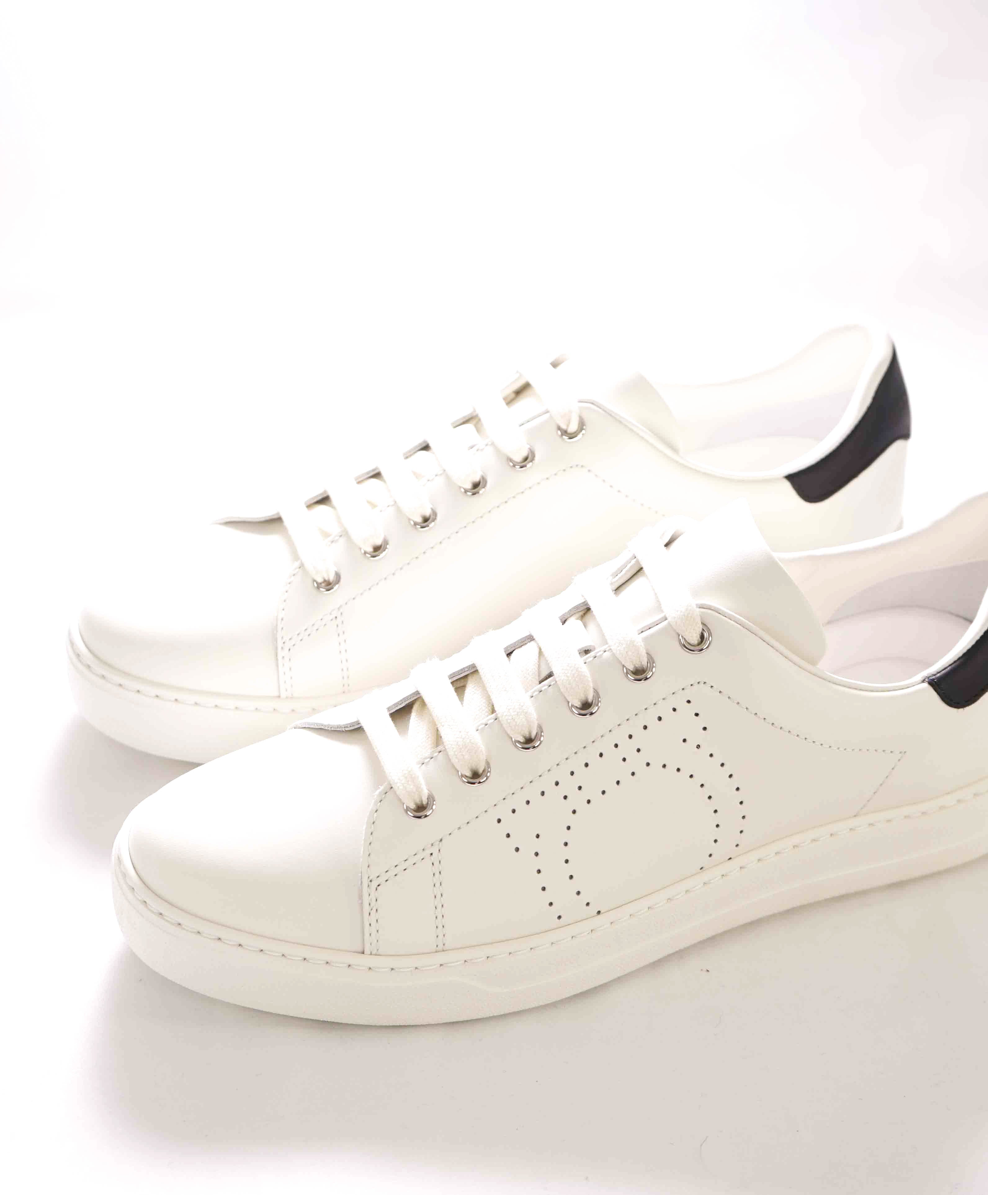 $695 SALVATORE FERRAGAMO - *PIERRE* White/Black Gancini Sneaker - 9.5 US