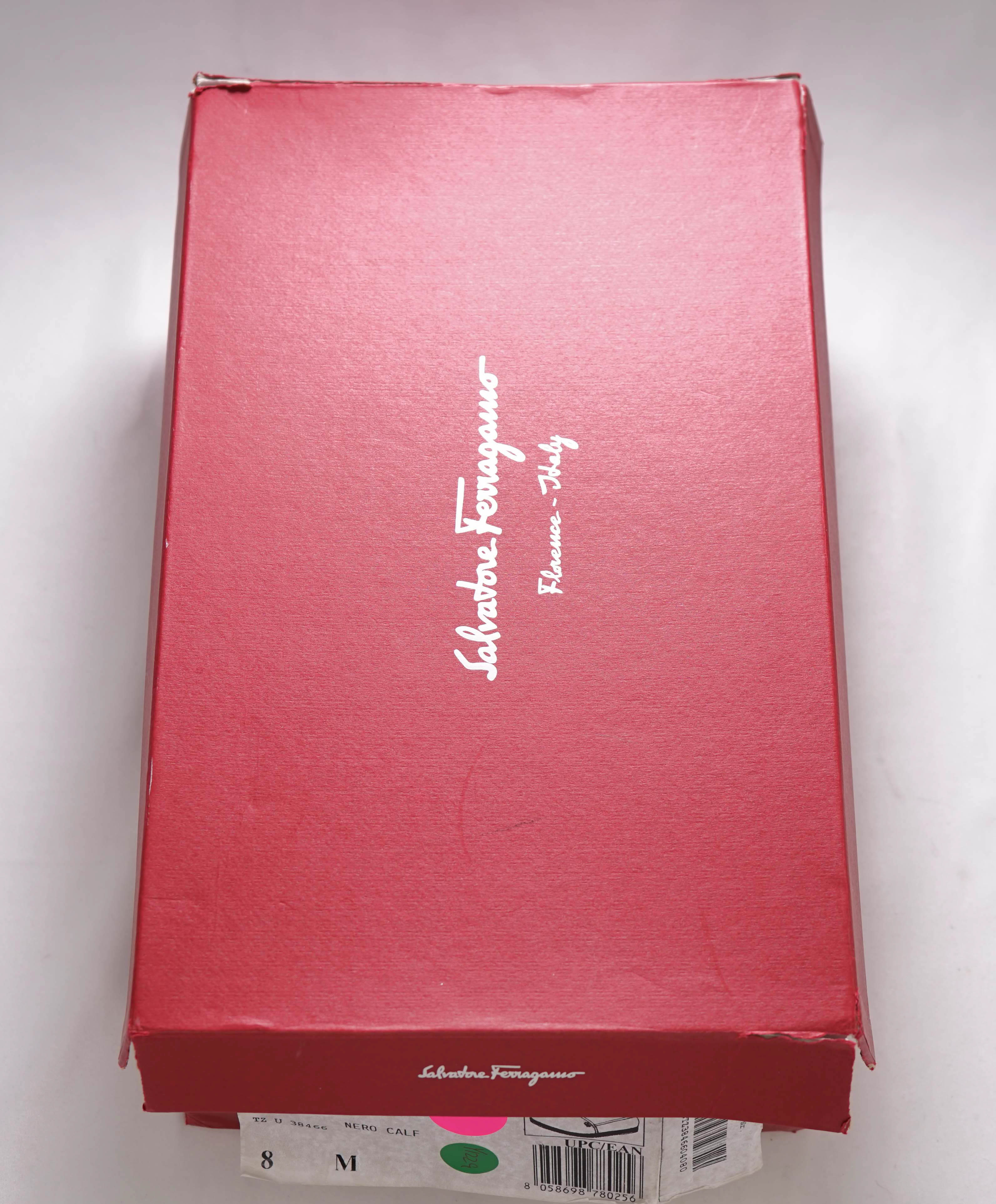 $750 SALVATORE FERRAGAMO - "GIUNONE 2" Black Espadrille Loafer - 8 US