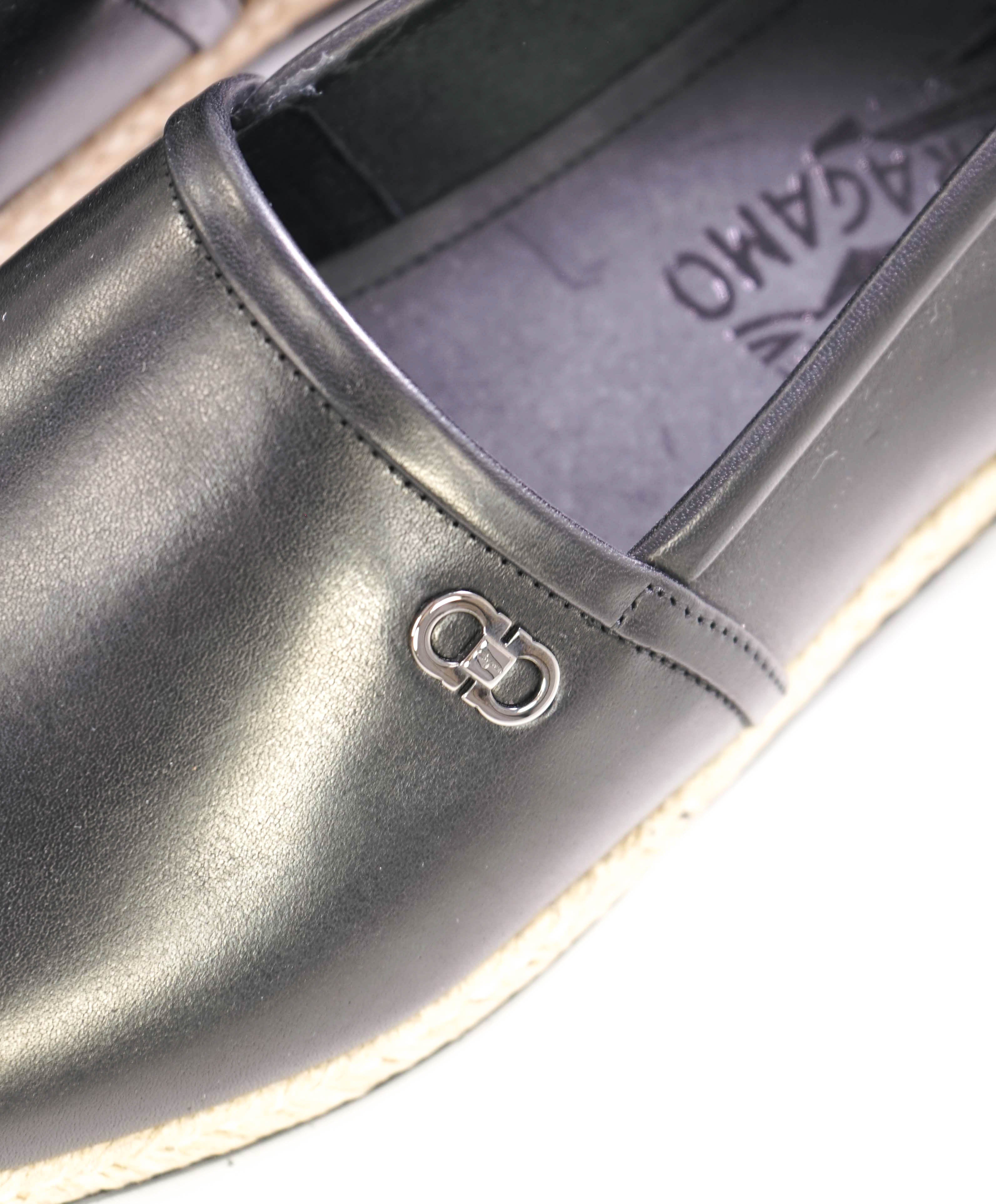 $750 SALVATORE FERRAGAMO - "GIUNONE 2" Black Espadrille Loafer - 8 US