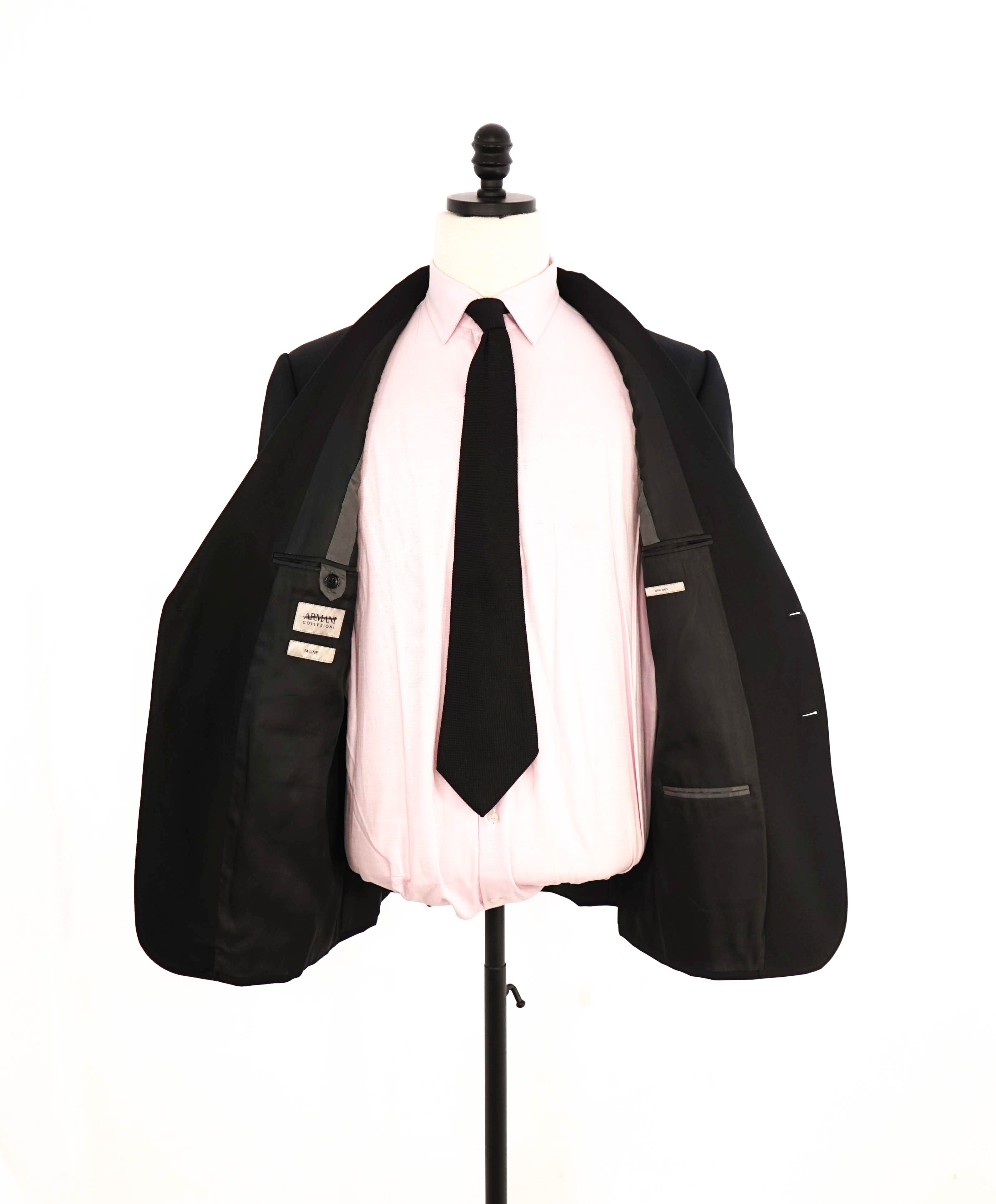 $2,295 ARMANI COLLEZIONI - “M LINE” Textured SHAWL COLLAR Tuxedo Suit - 46R