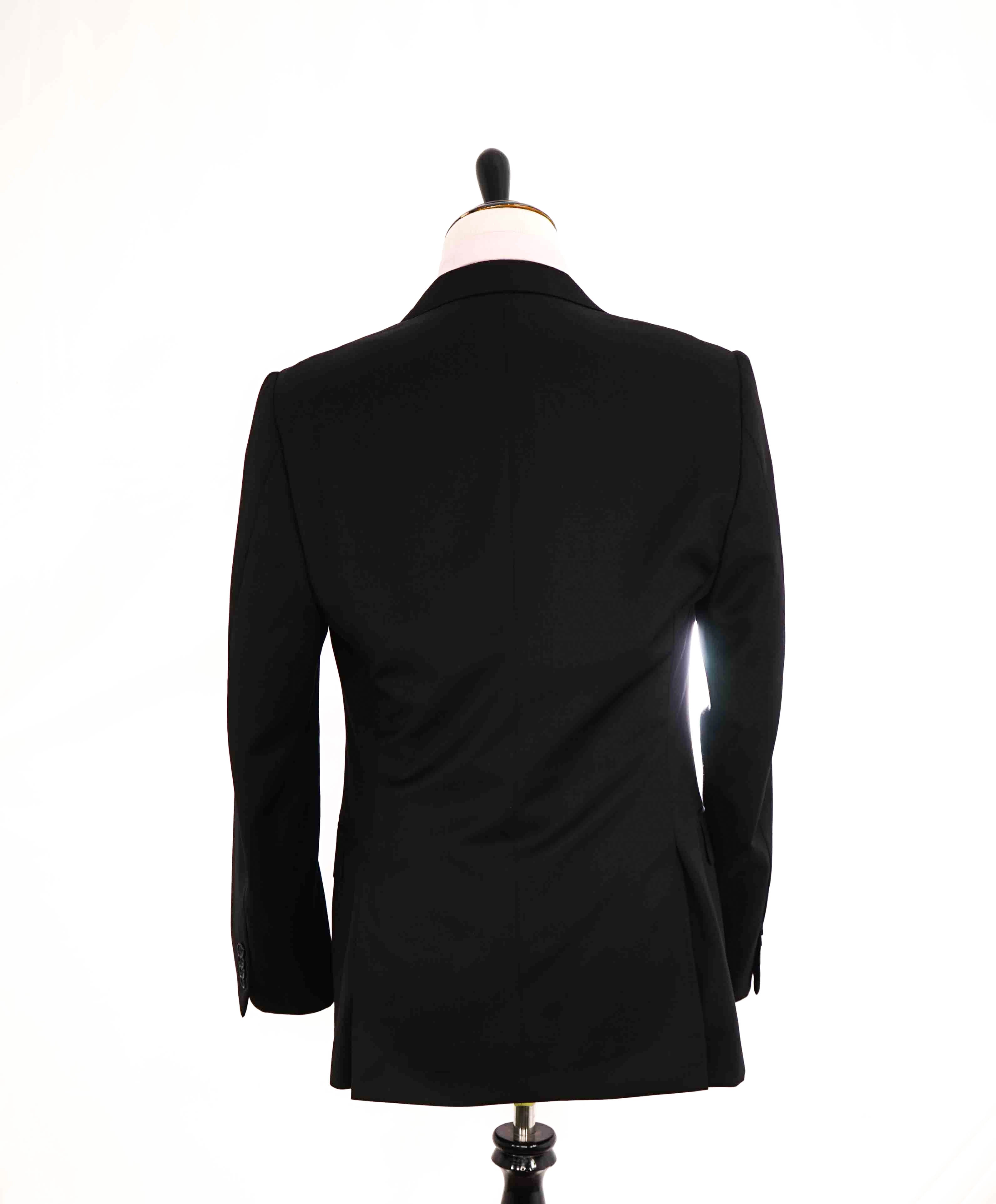 $1,645 CANALI - Black Solid Notch Lapel 2-Btn Blazer - 46R