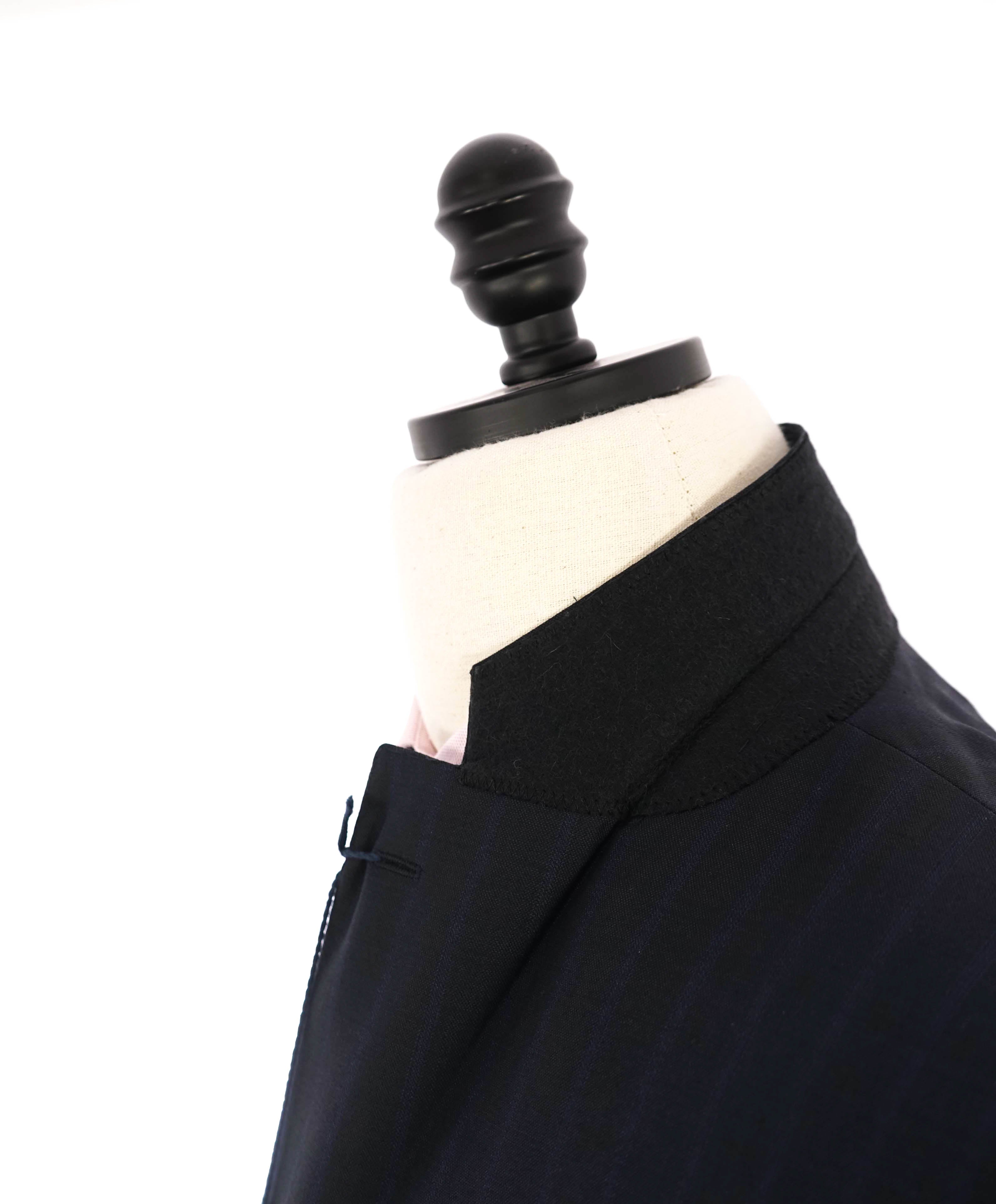 ERMENEGILDO ZEGNA - By SAKS FIFTH AVENUE *Modern* "Traveller" Suit - 42L 34W