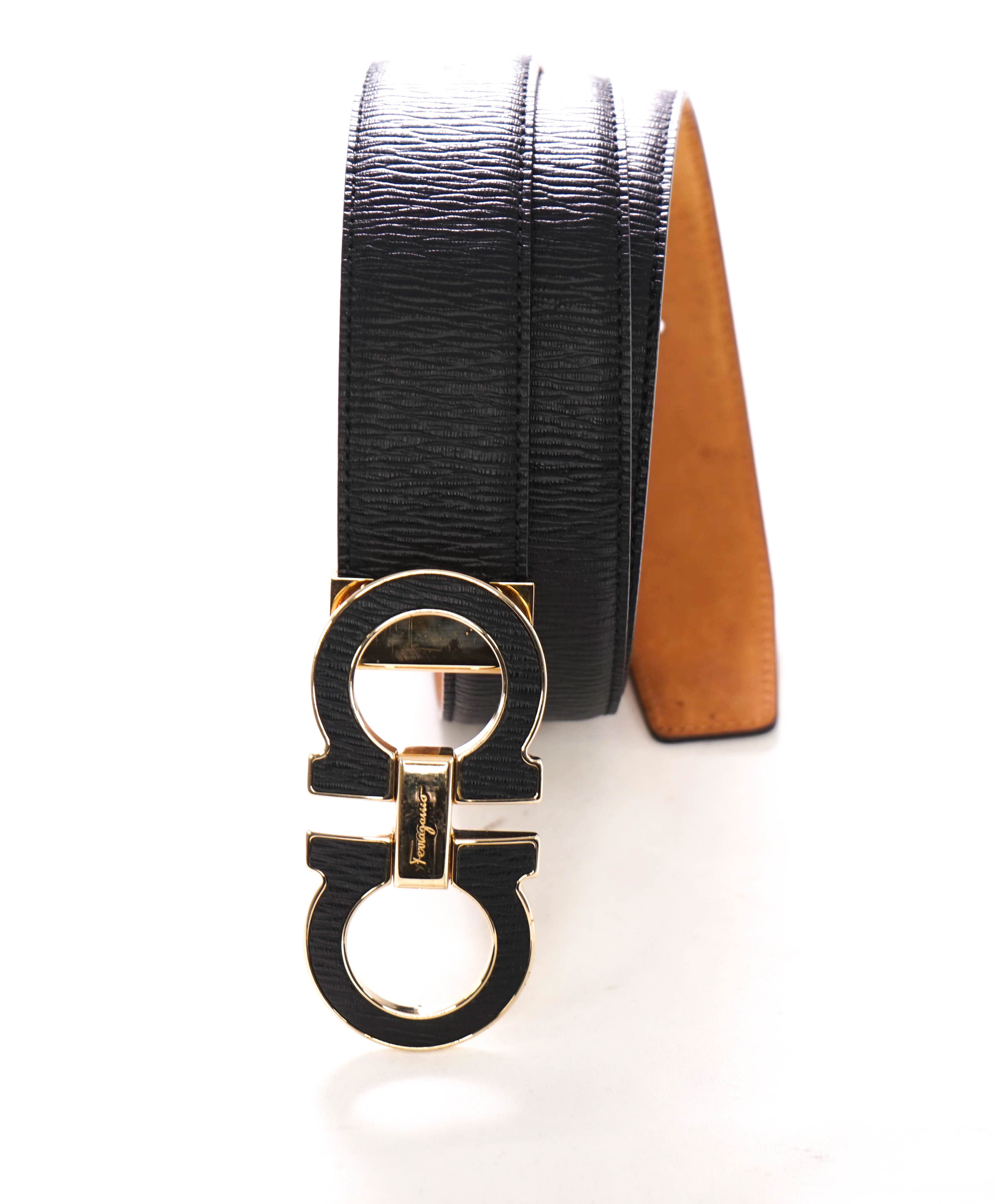 $535 SALVATORE FERRAGAMO - Black/Gold Textured Gancini Buckle Leather Belt - 40W (Cut To Smaller Size)