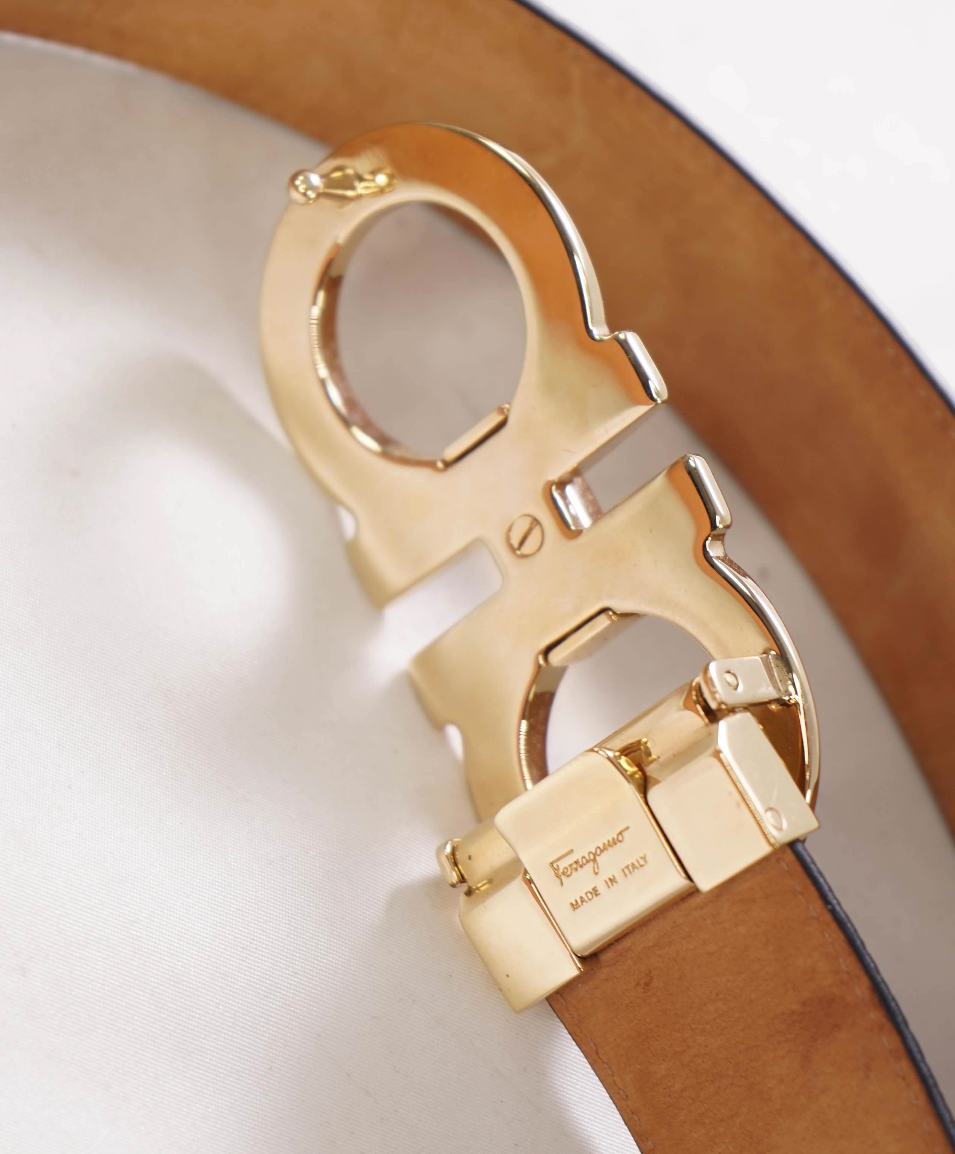 $535 SALVATORE FERRAGAMO - Black/Gold Textured Gancini Buckle Leather Belt - 40W (Cut To Smaller Size)